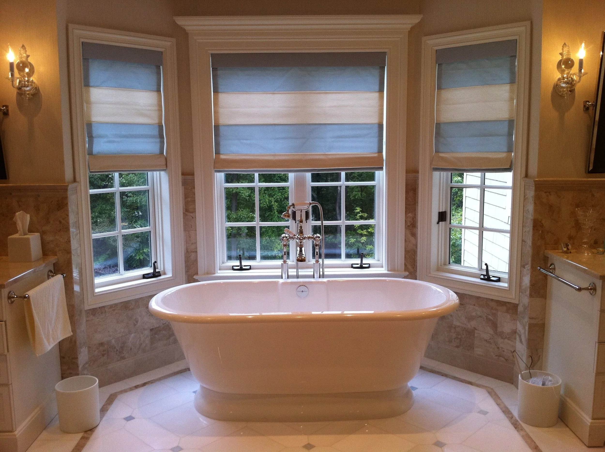 Bathroom-Window-Coverings-Ideas.jpg