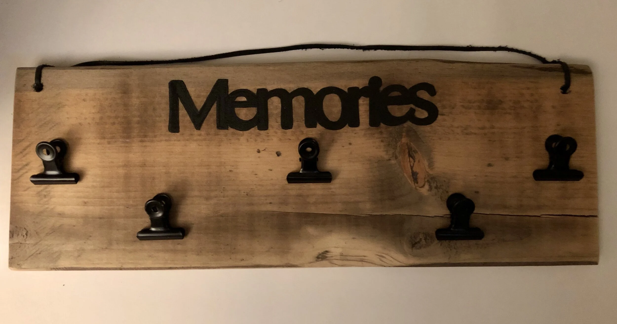 Wide Pallet Sign with metal clips
