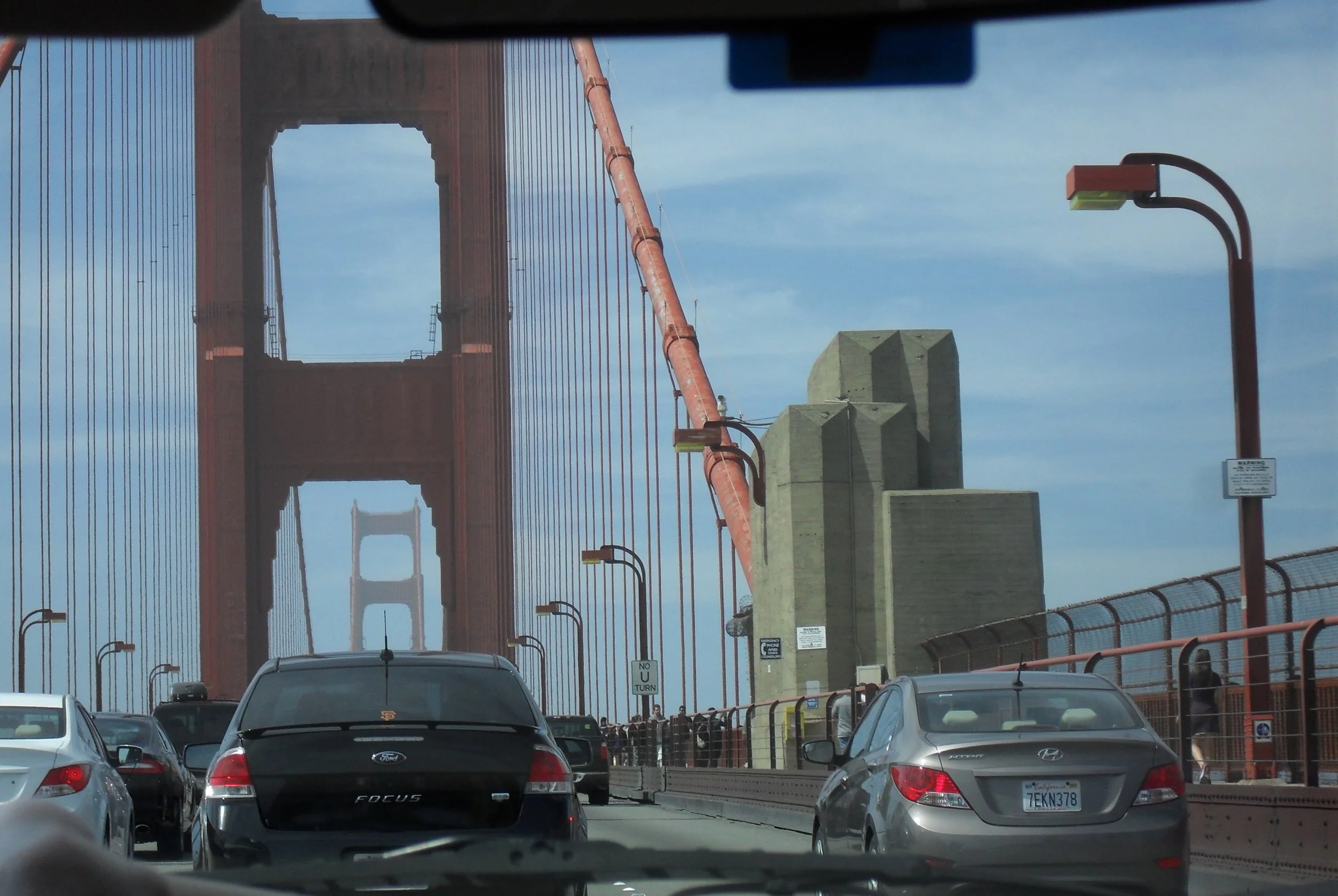 driving on the golden gate bridge