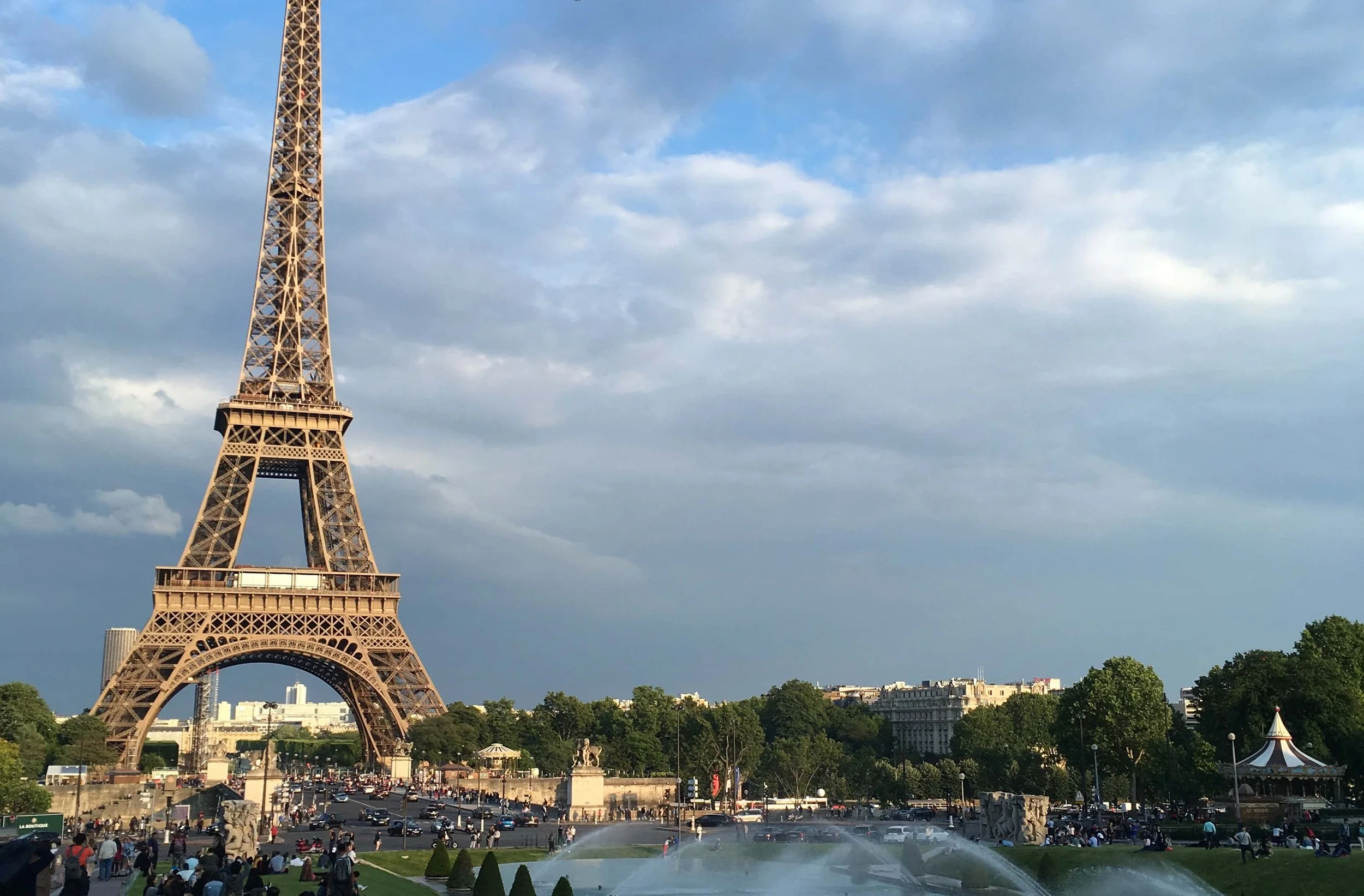 eiffel tower in gardens golden color