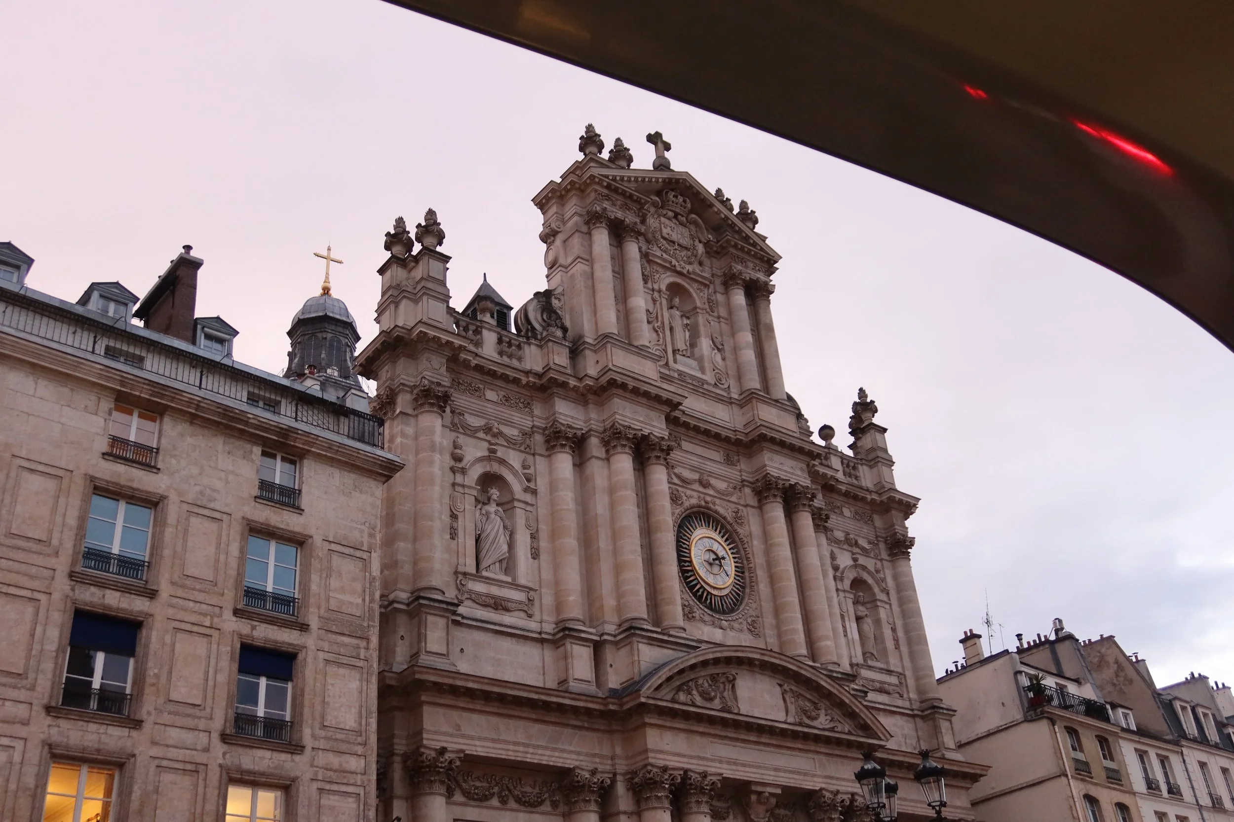 saint paul paris with pink skies sunset