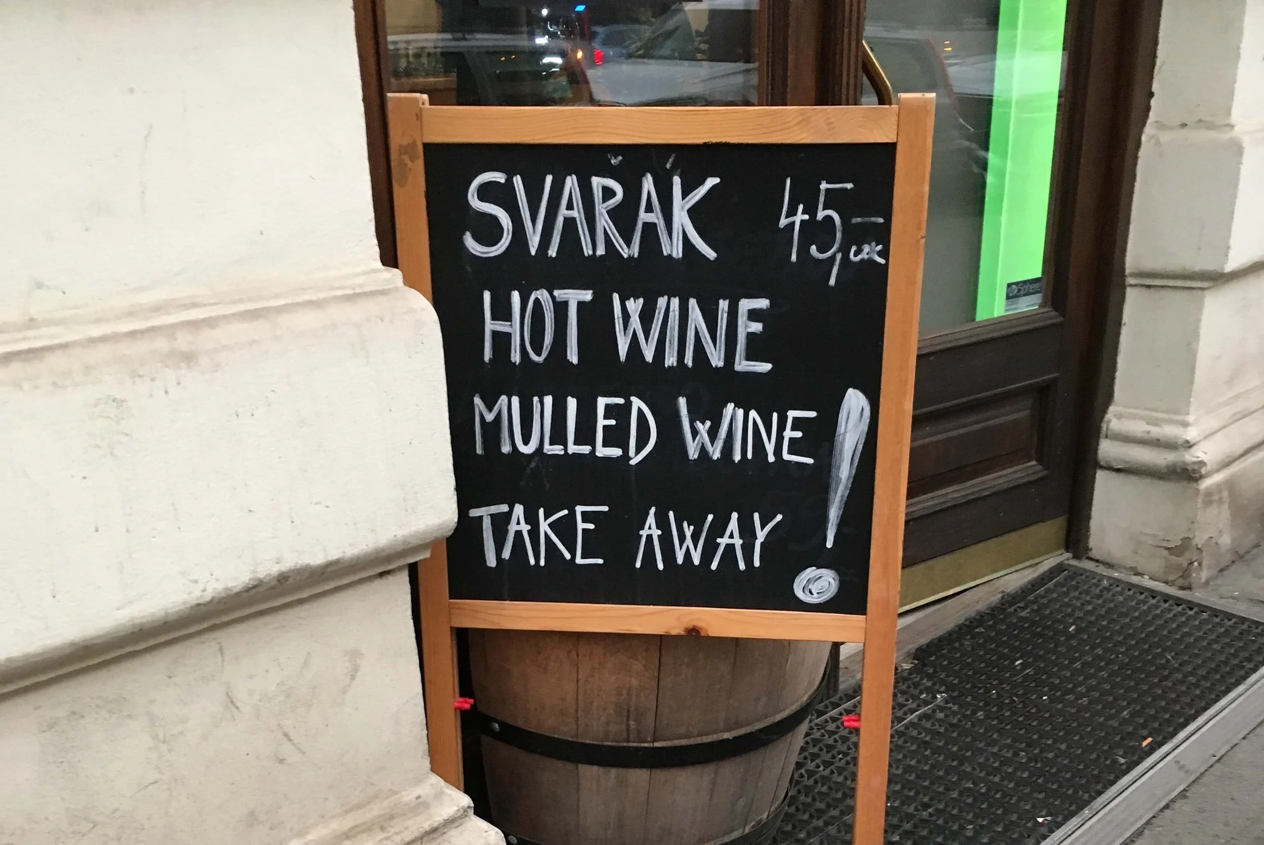 mulled wine sign in prague