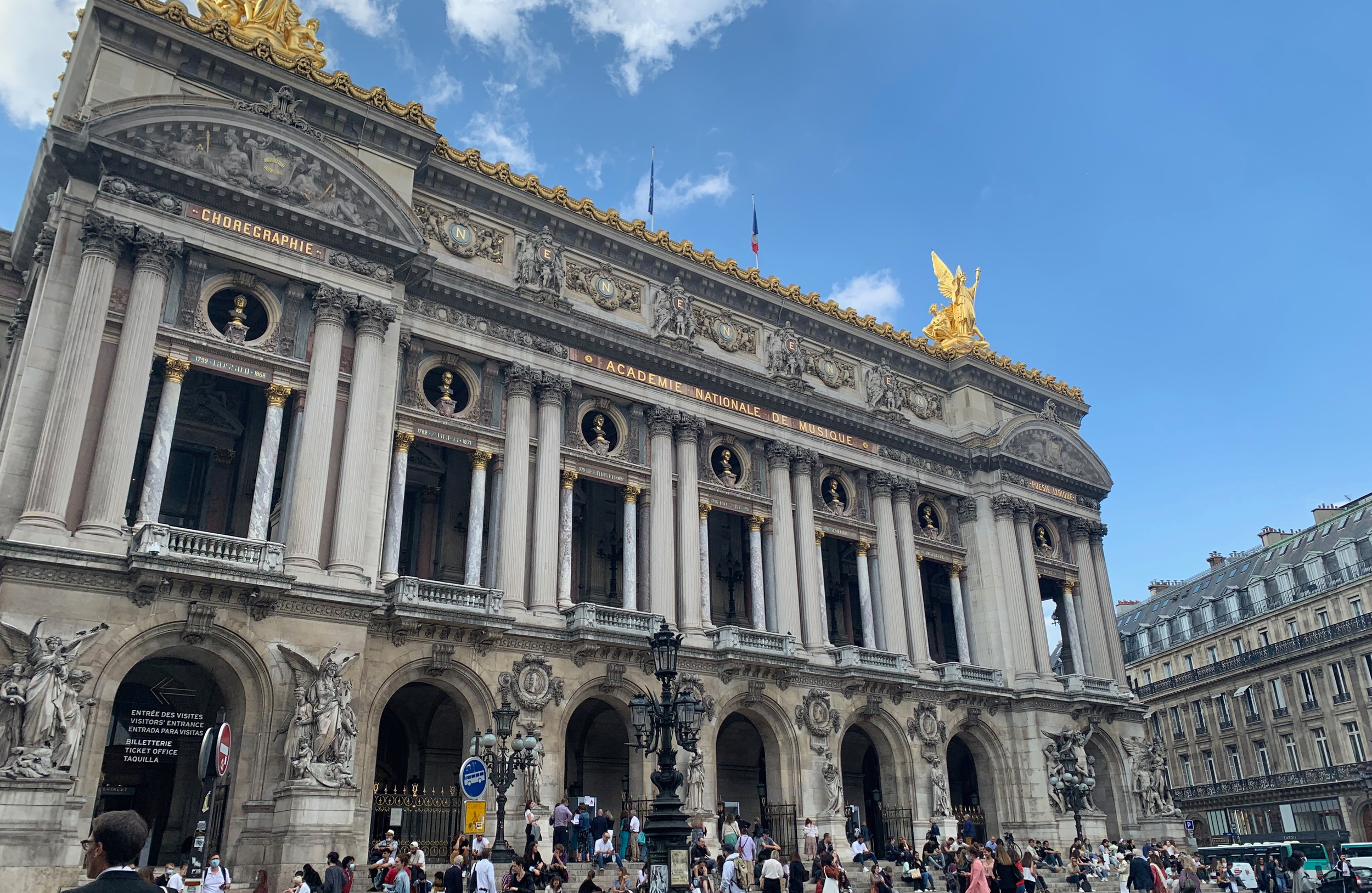 palais garnier.