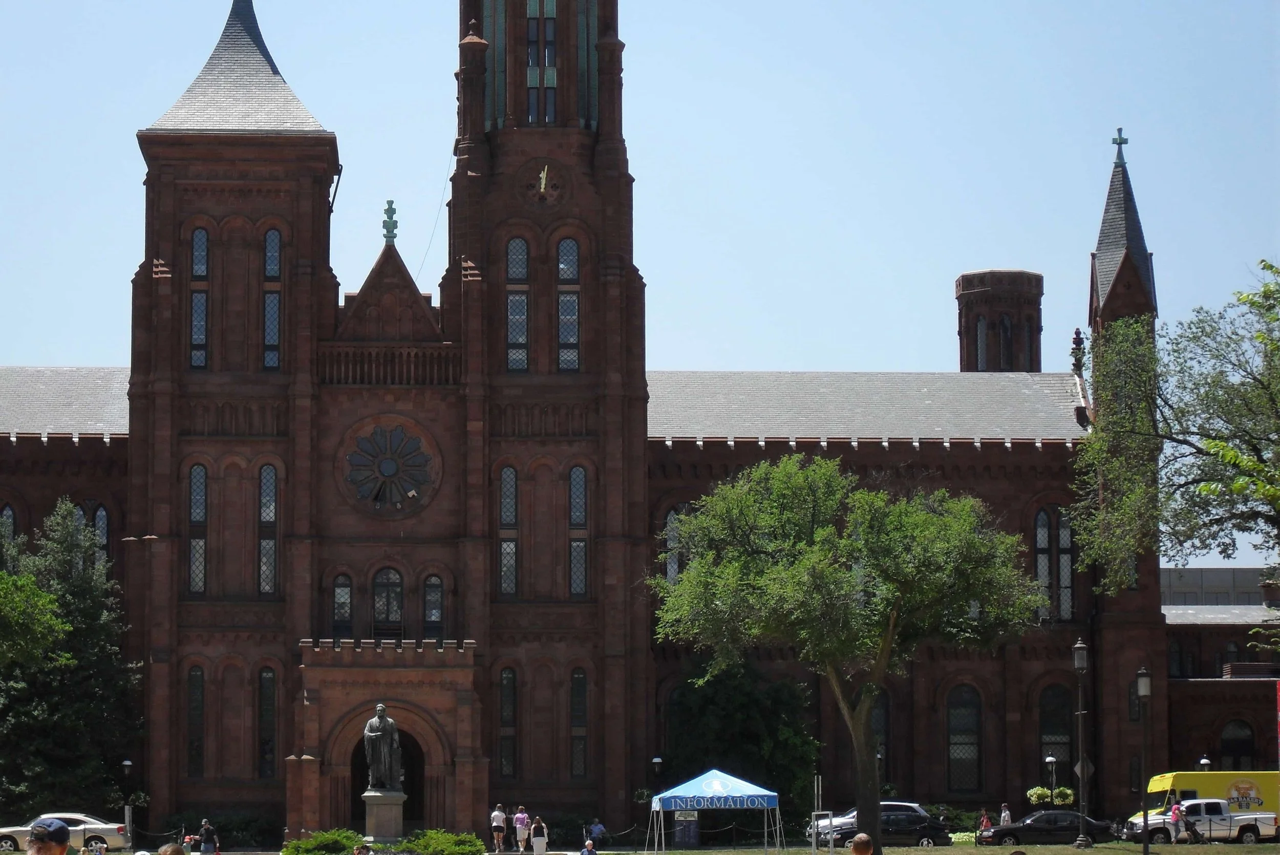 old brick building smithsonian museum dc