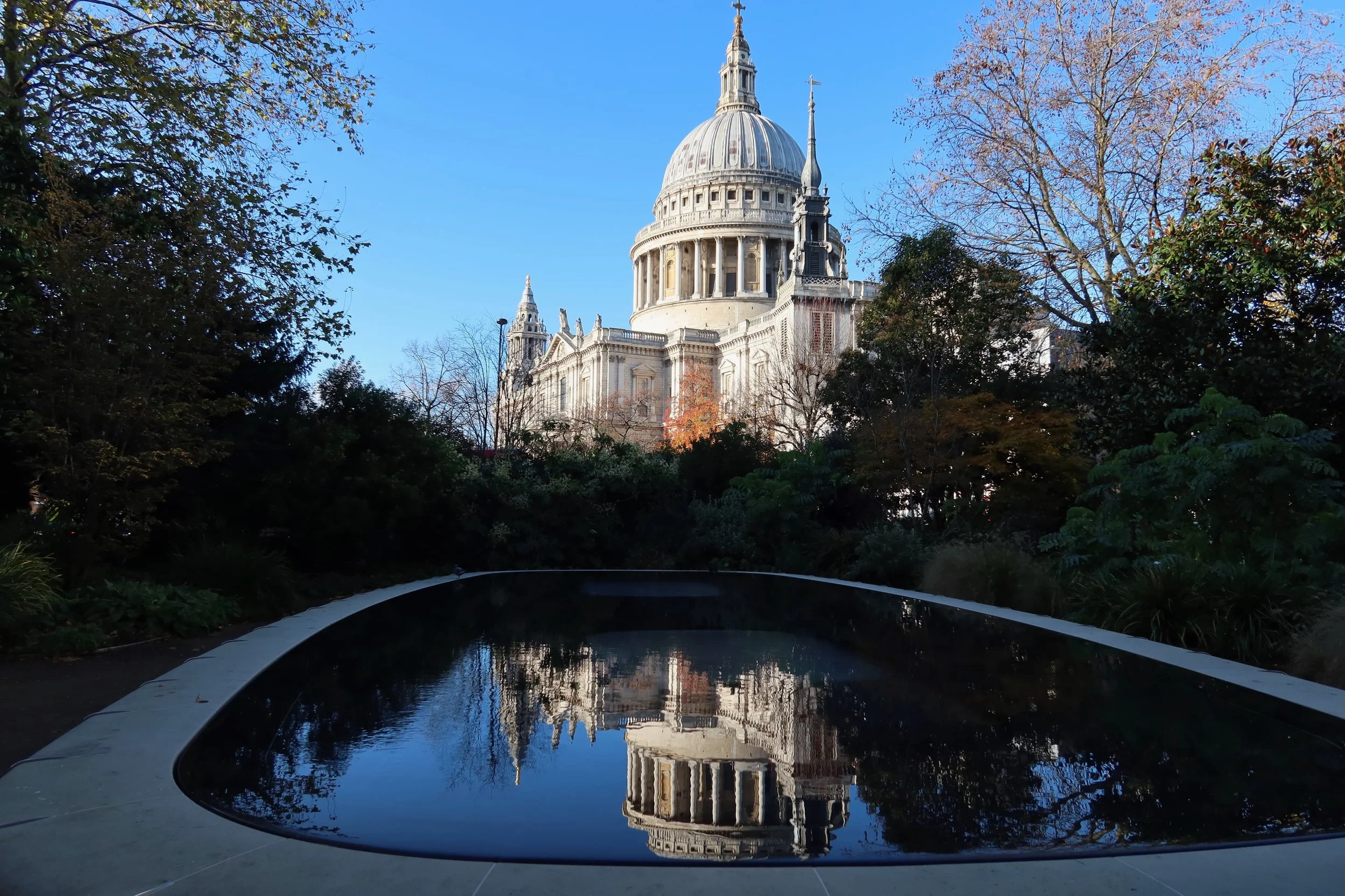 St. Paul’s Cathedral from Reflection Garden in London