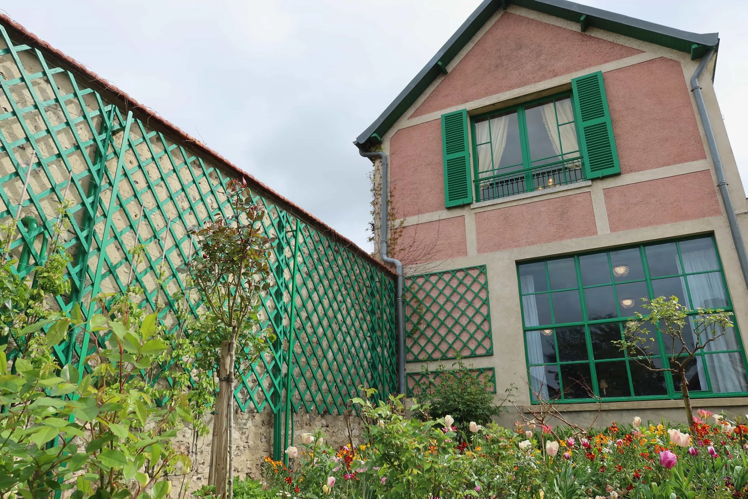 court view of monet's house
