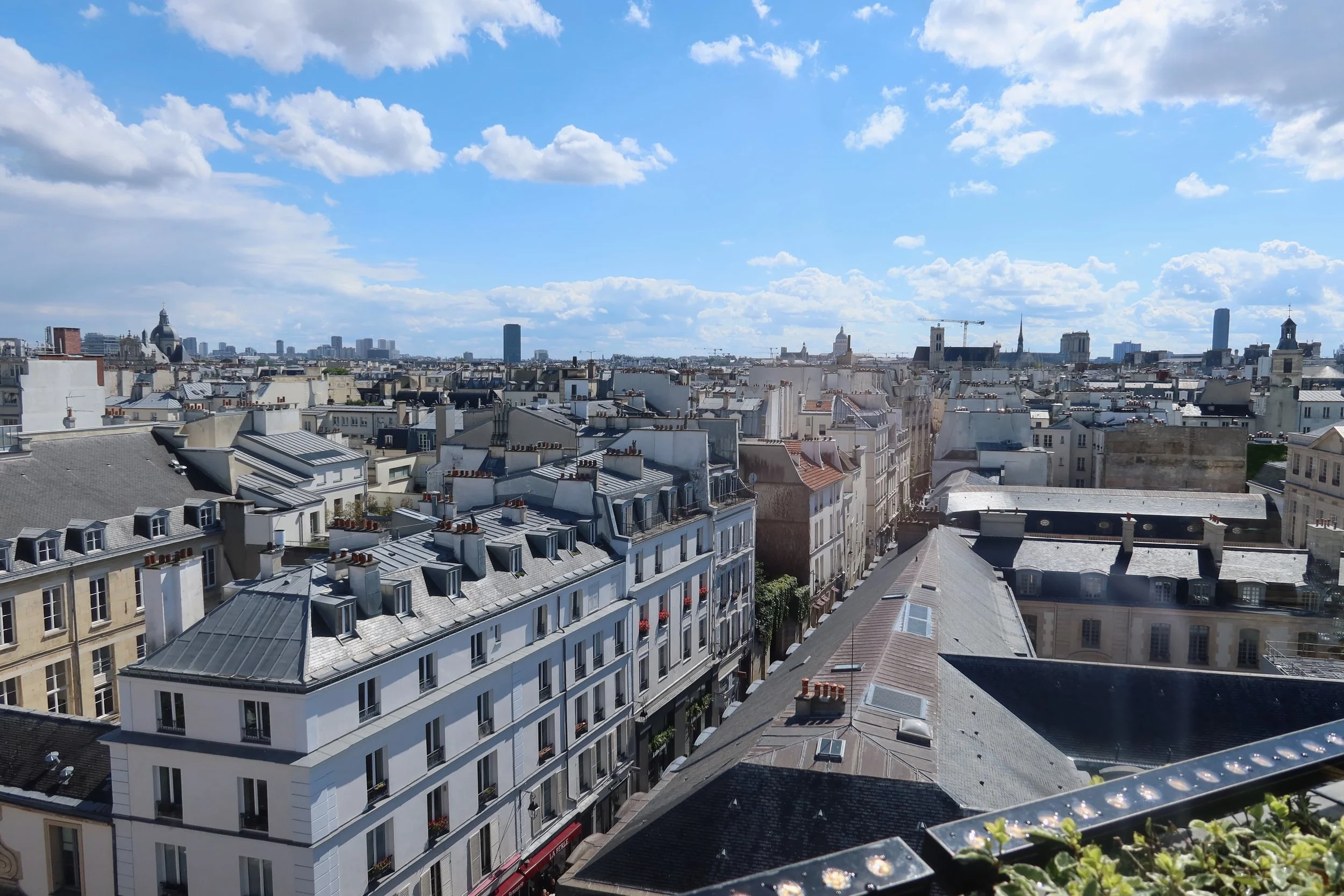 old buildings in paris haussmann architecture