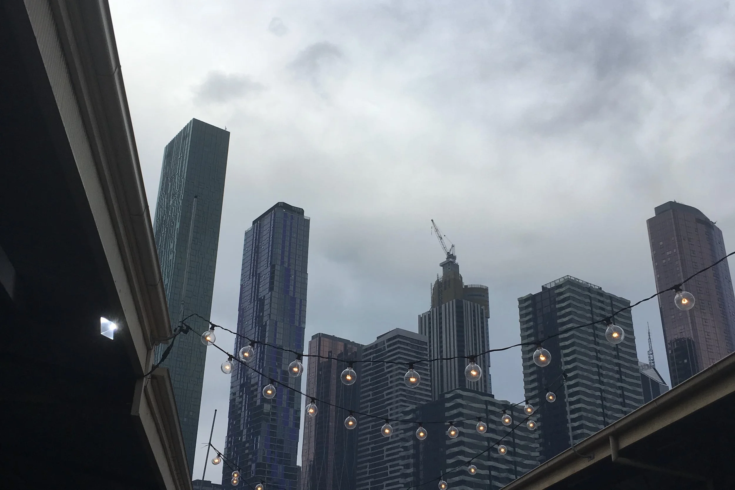 melbourne victoria market skyline