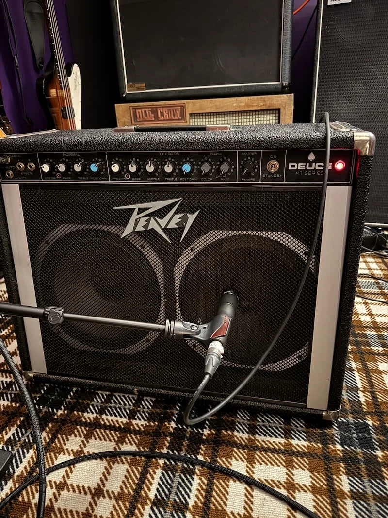 Peavey amplifier and electric guitar available for rent from Hunt The Sound