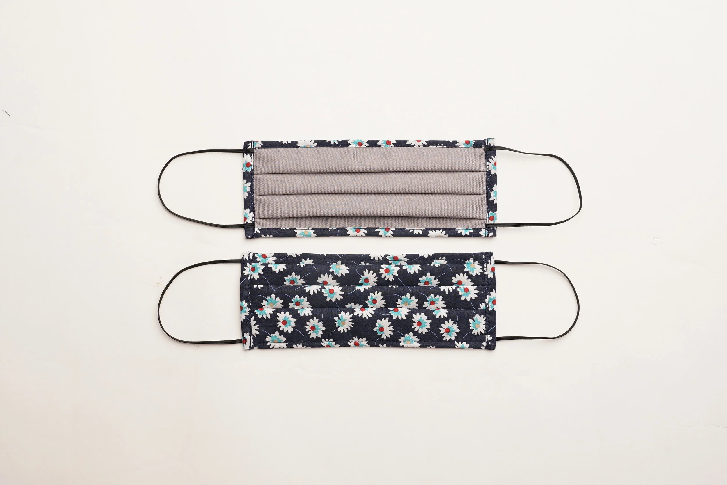 blue and white flower just mask.JPG