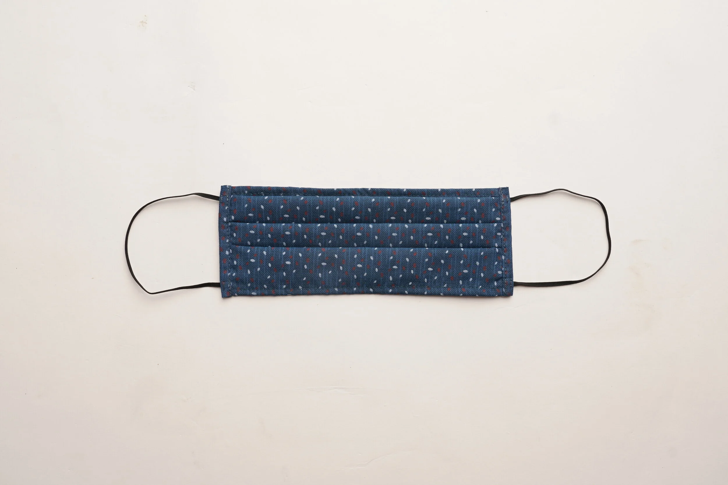 blue confetti mask only.JPG