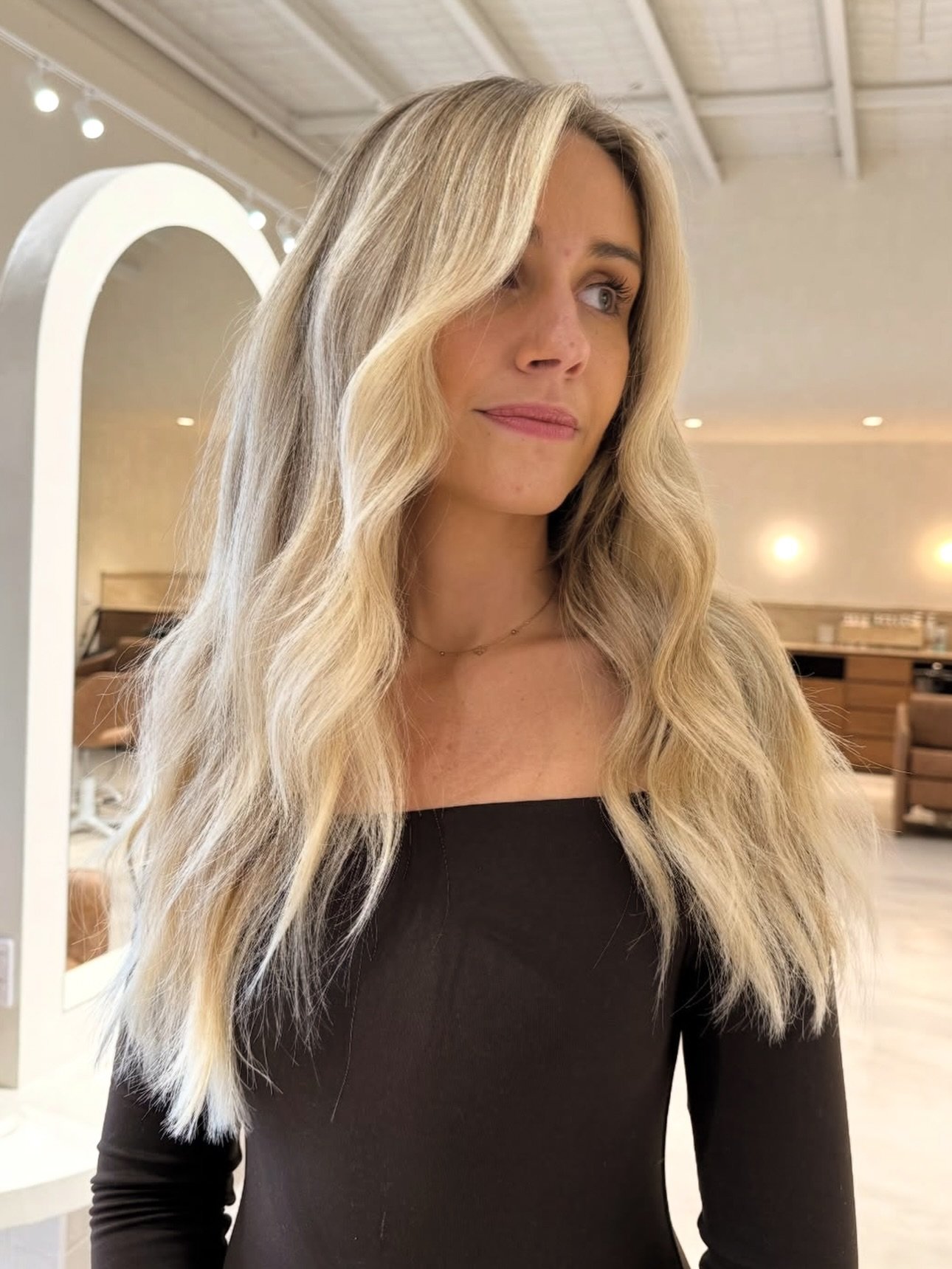 This is Blondee. Gorgggg hair, love notes from our beautiful guests, and the best reactions 🫶🏼🫶🏼