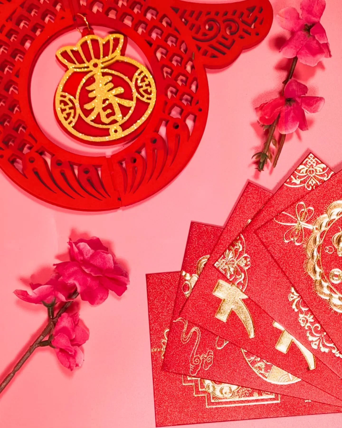 Let your celebration shine brighter this Lunar New Year!🍊 Adorn your homes with our festive reds and auspicious accents that wow your guests!🧧

#chinesenewyear #skpsingapore #celebratewithskp