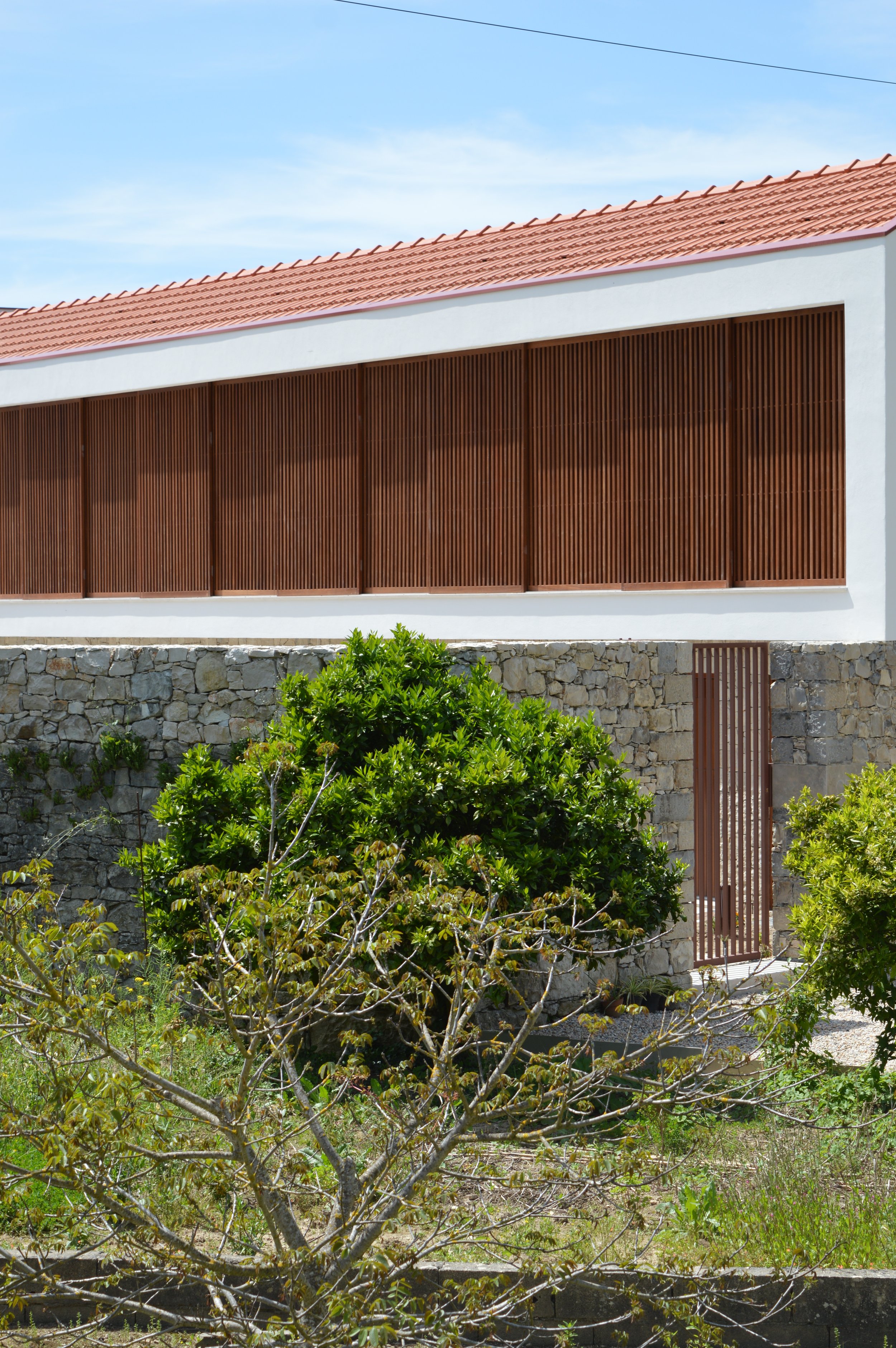 Tiago Frazão Arquitetos - Fontes - Nascentes - Leiria.JPG