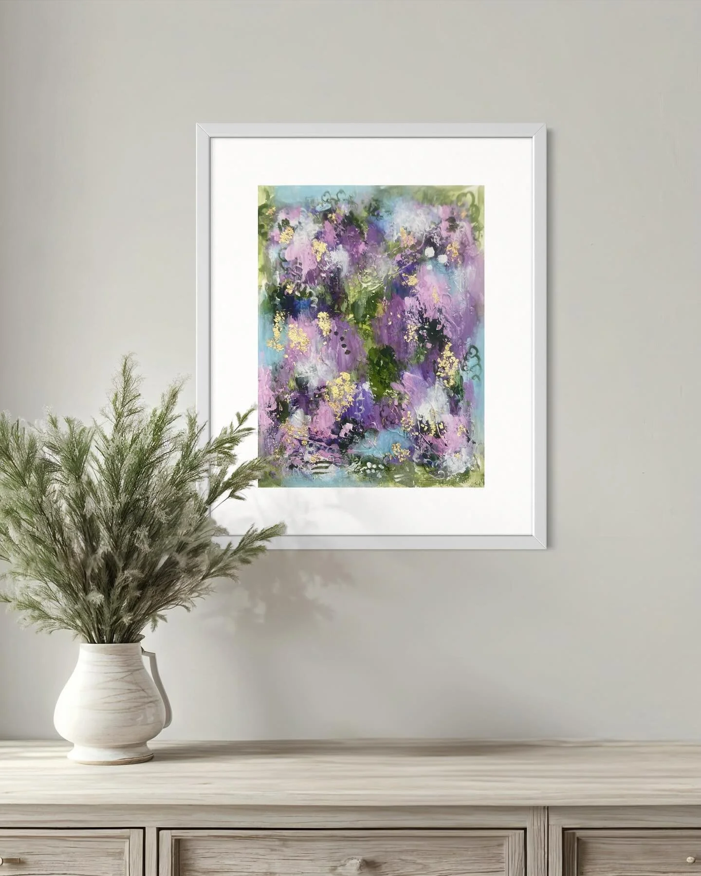 There are moments in life when the world seems to pause- when beauty feels so pure and alive that time loses it&rsquo;s meaning.

This painting was born from one of those moments, inspired by a quiet walk through a botanical garden. The gold leaf shi