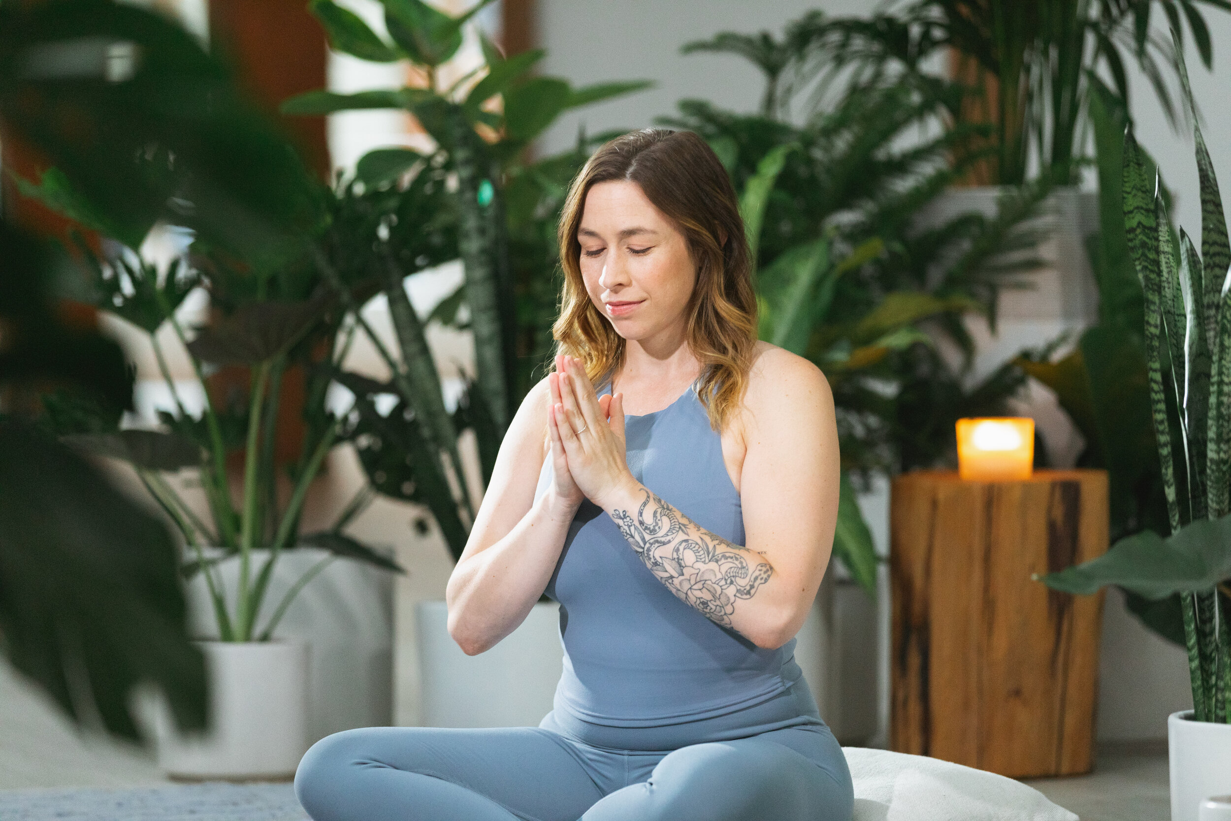 9 Ways to Add Hygge to Your Yoga Practice — Alo Moves