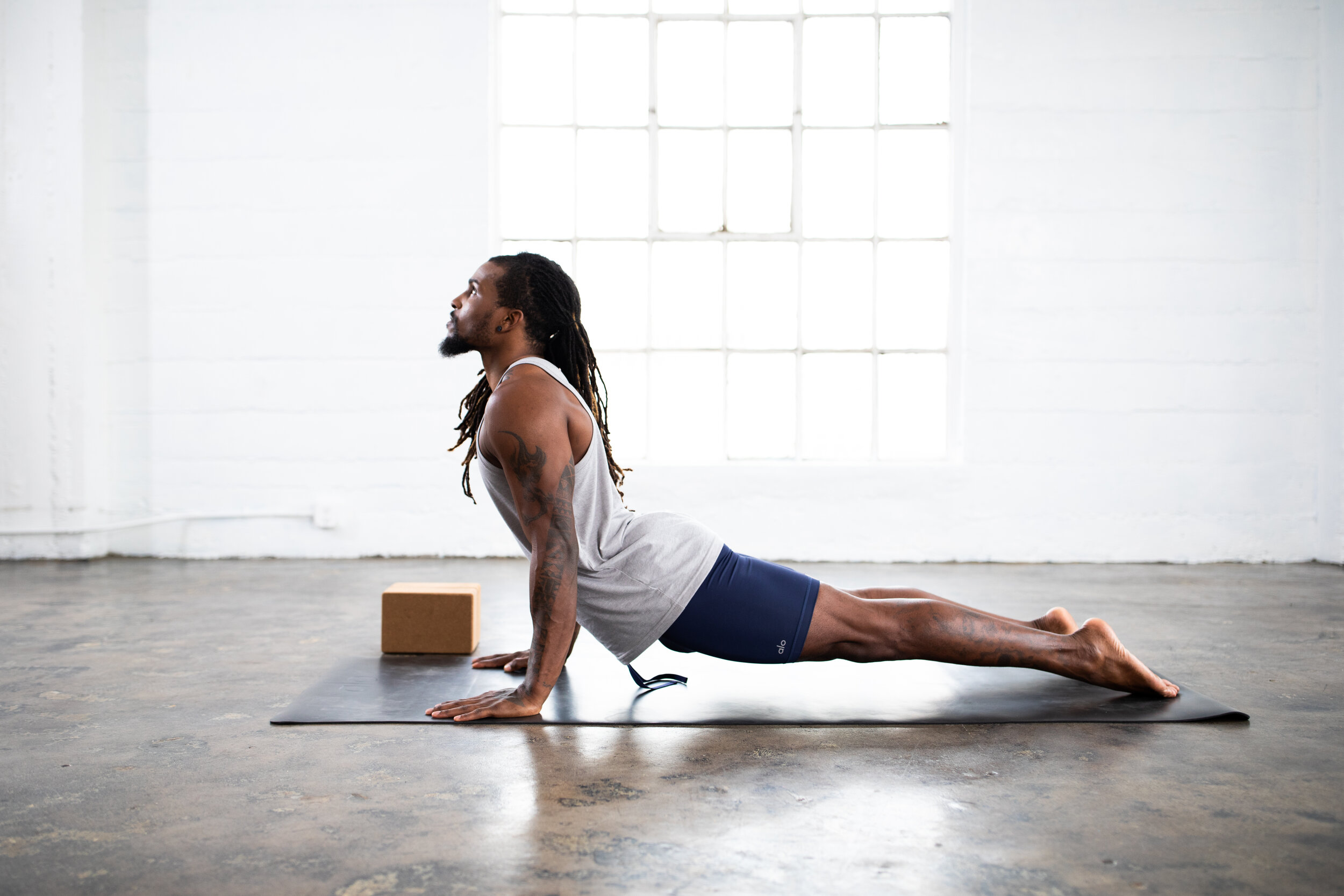 10 Alo Moves Yoga Classes for Beginners — Alo Moves