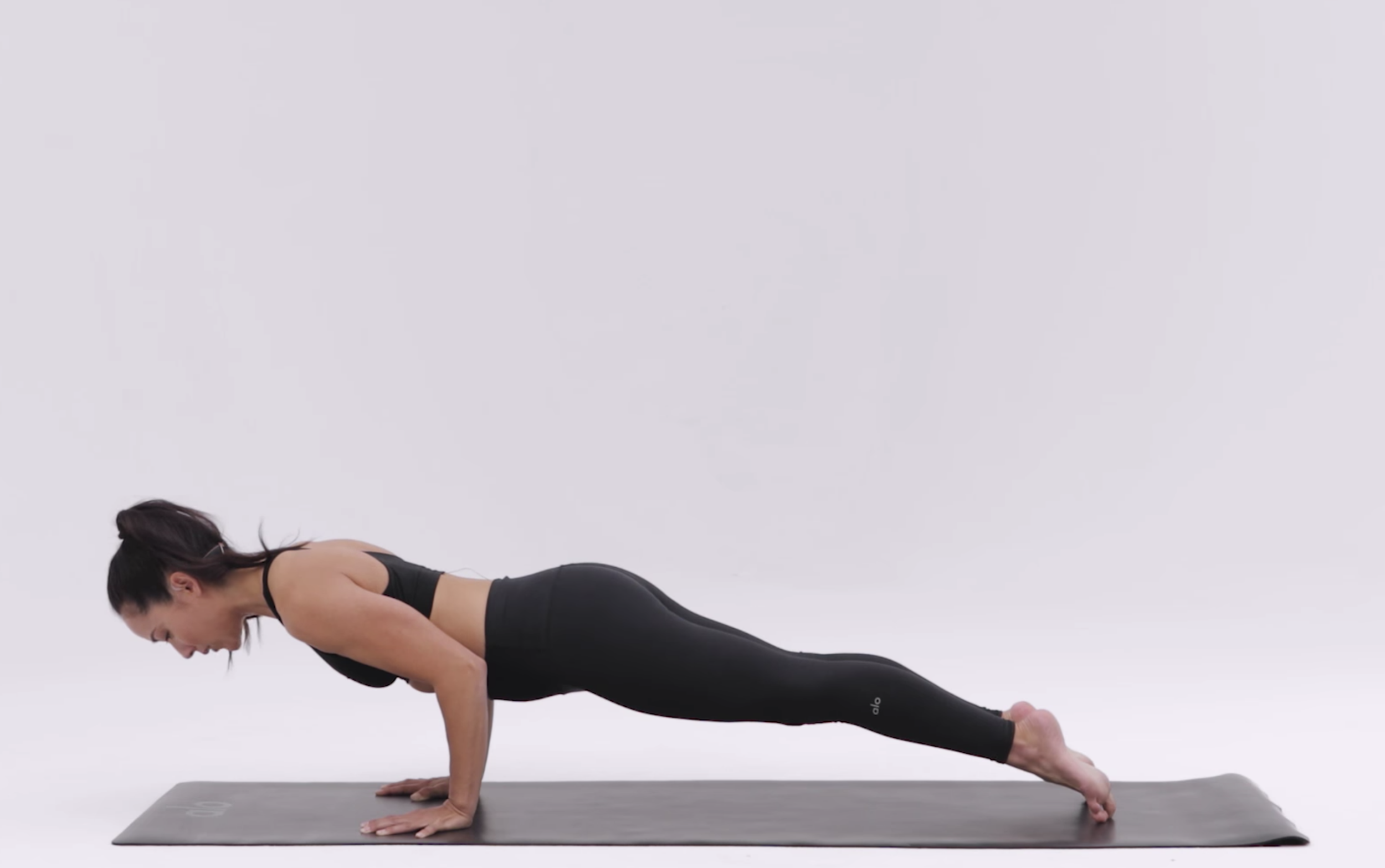 Struggling with your chaturanga dandasana/yoga push-up? Try these tip