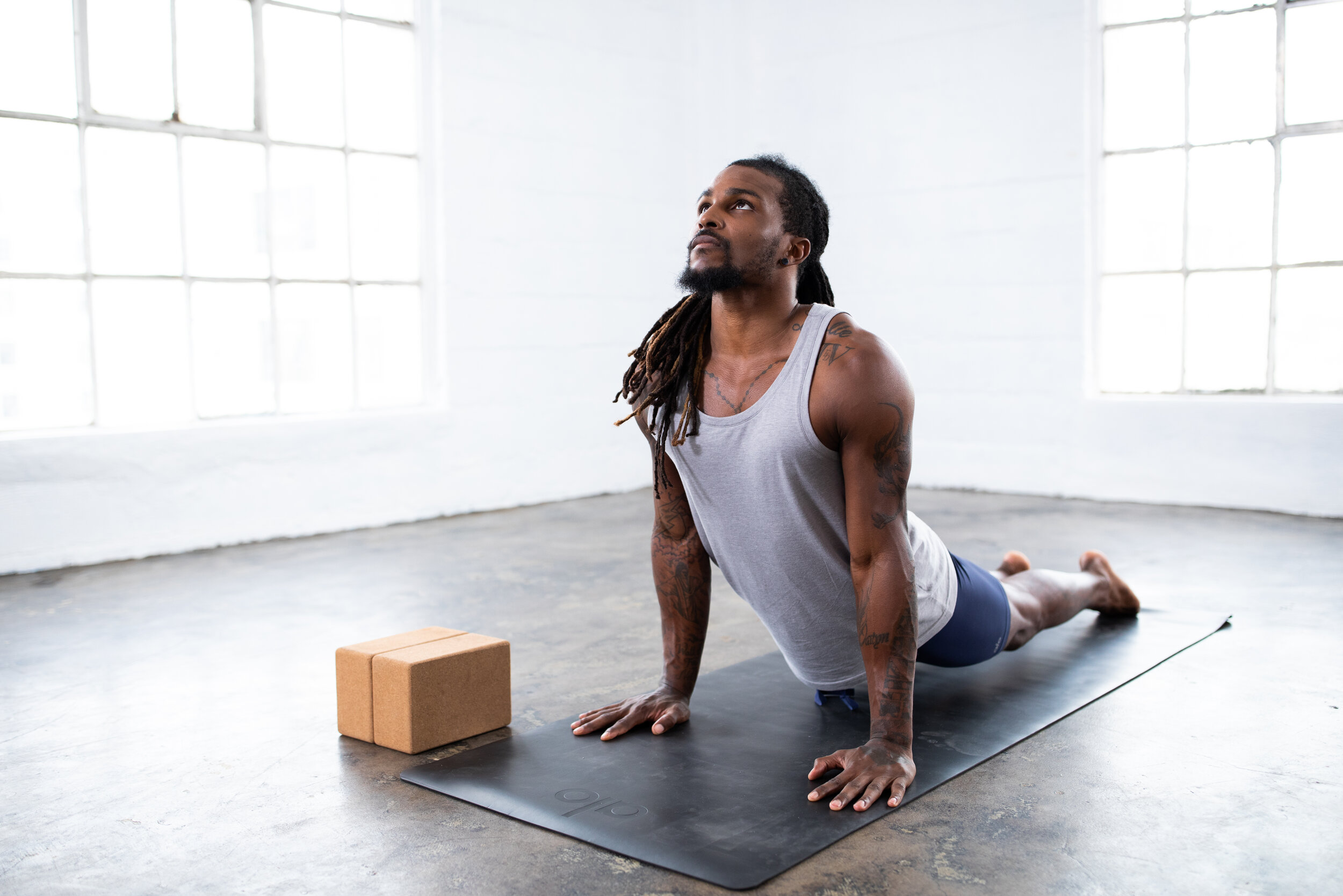 5 Core Vinyasa Yoga Flows to Bring the Heat — Alo Moves