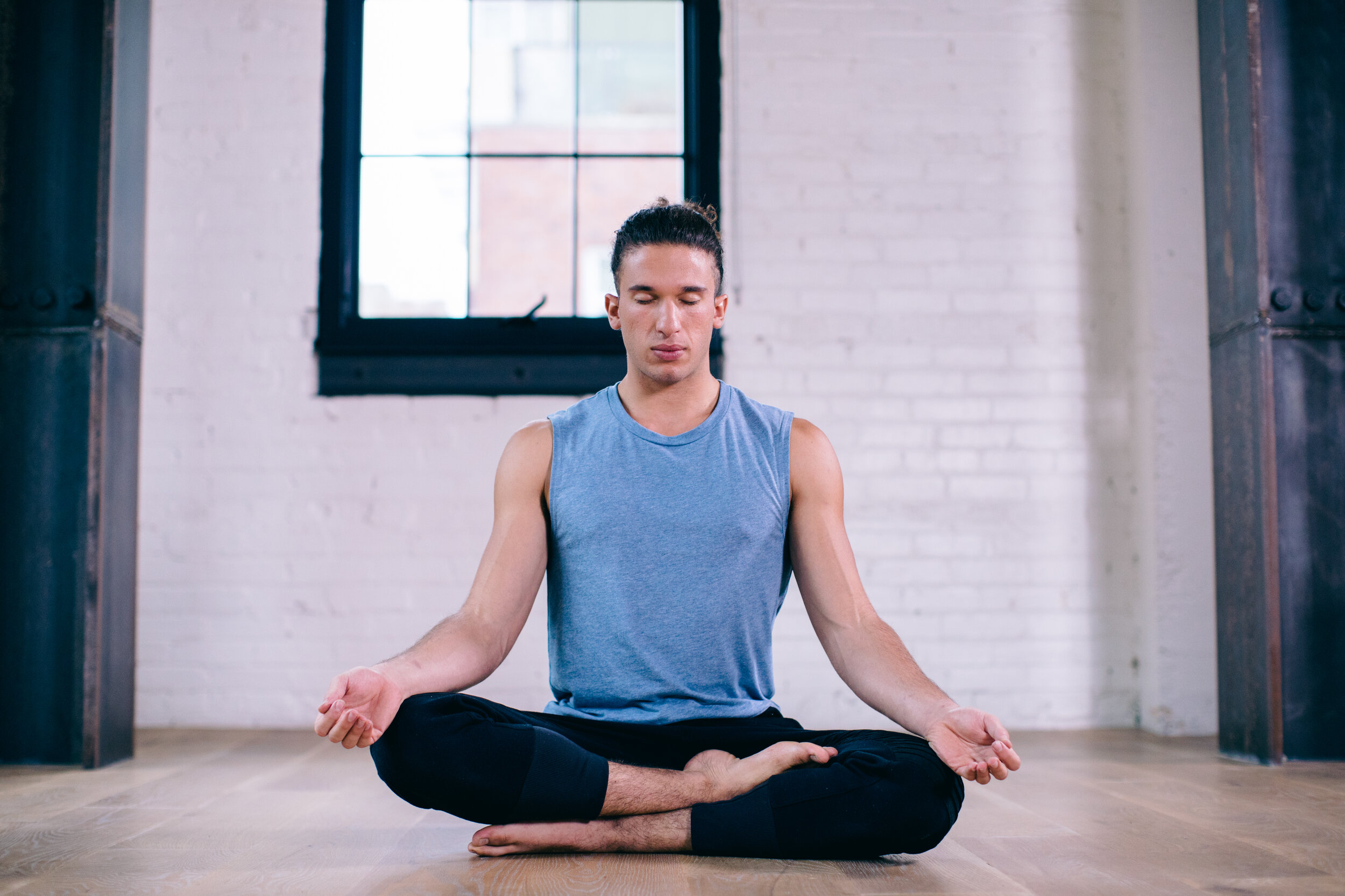 Yin Yoga Description + Benefits & Guide To The 7 Basic Yin Poses