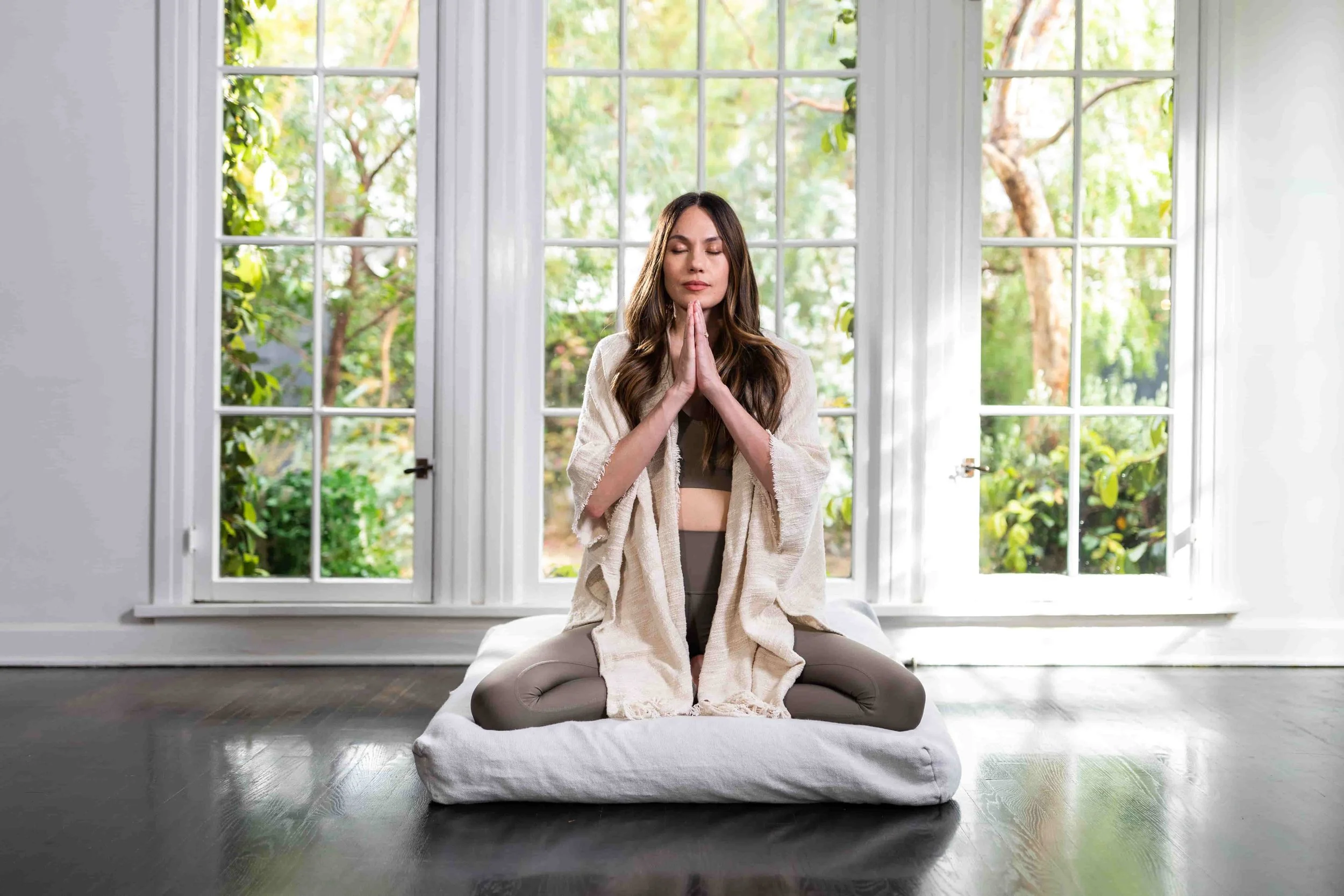 Try This Listening Meditation to Tune Into Focus — Alo Moves