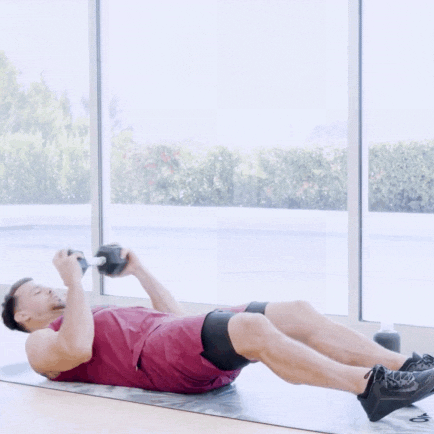 8 Weighted Core Workouts for Chiseled Abs — Alo Wellness Club | The Blog