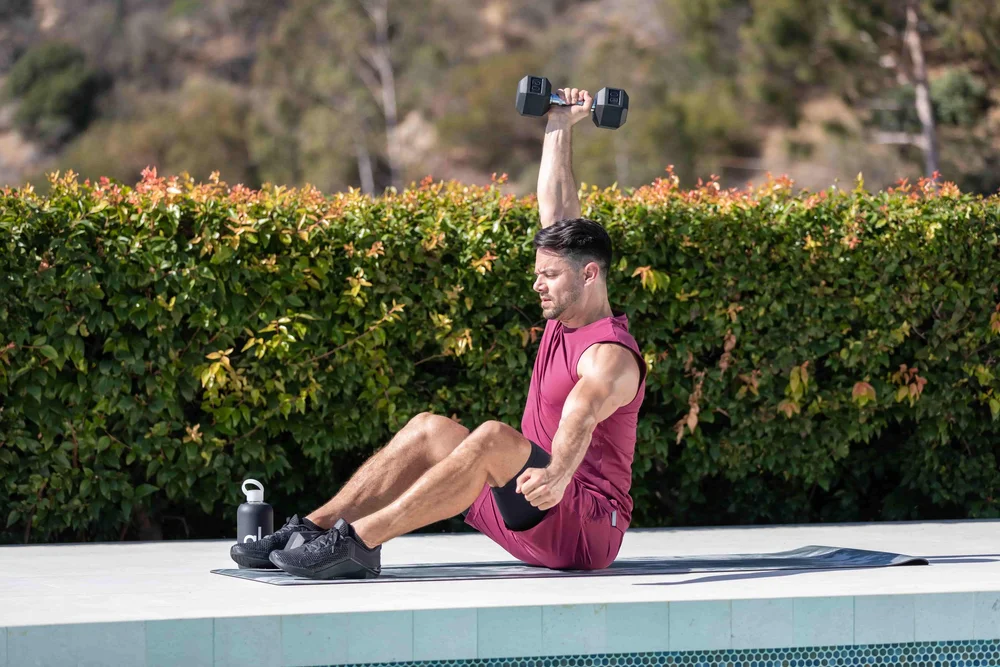 8 Weighted Core Workouts for Chiseled Abs — Alo Wellness Club | The Blog