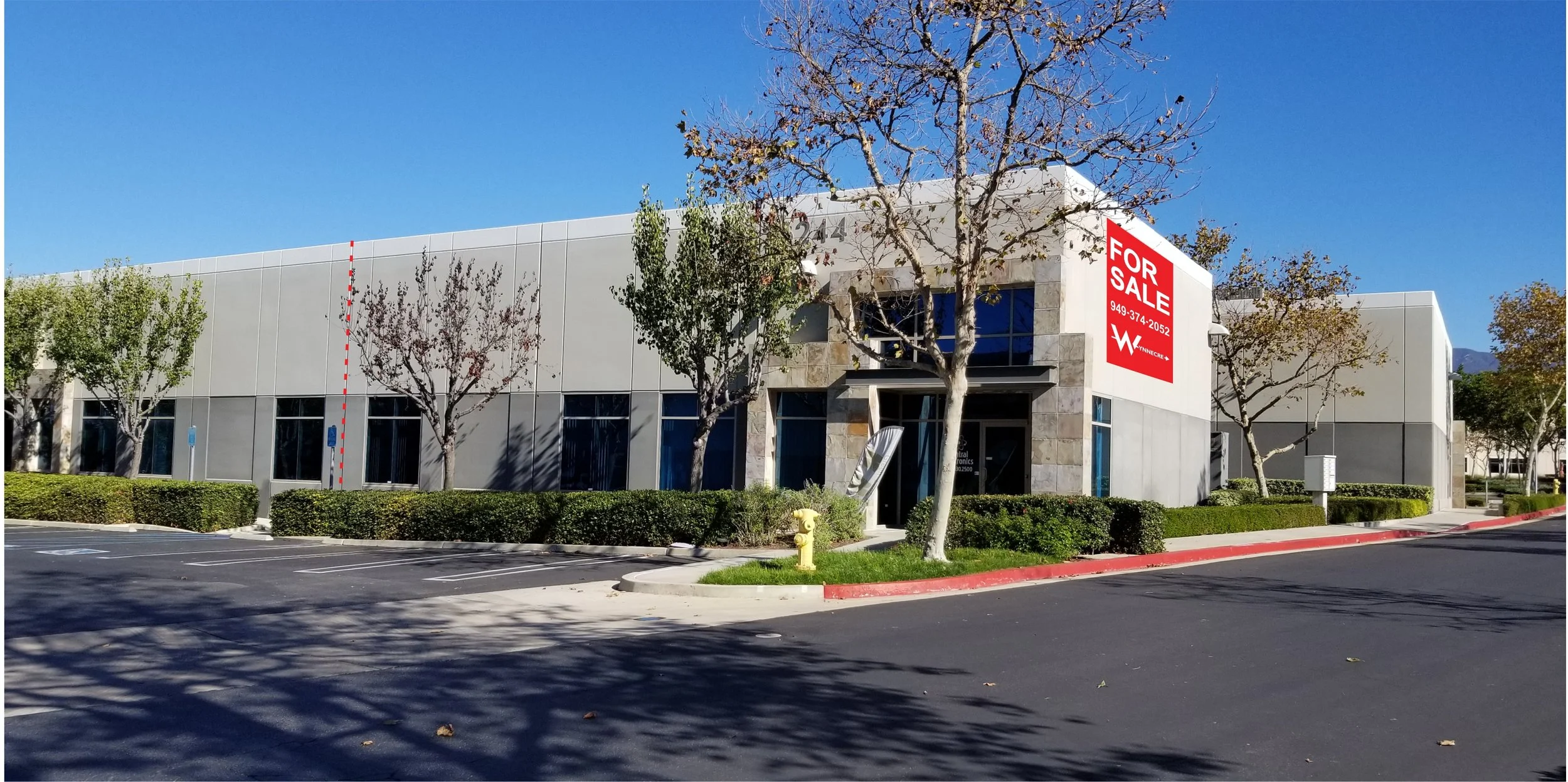 2,600 Industrial Building For Sale in Lake Forest