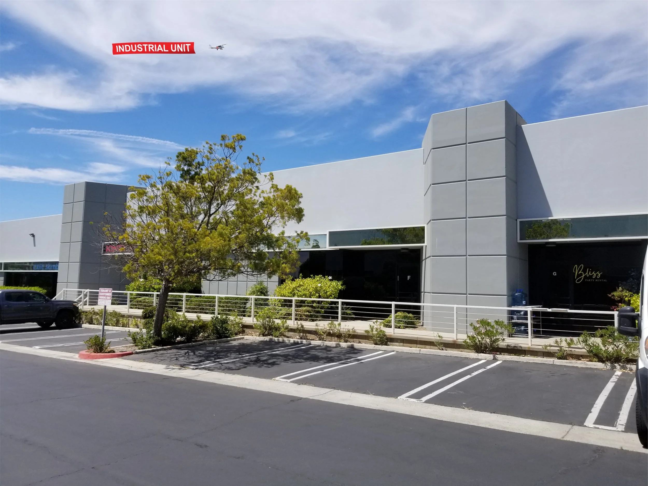 4,658 sf Industrial Unit For Lease in San Clemente