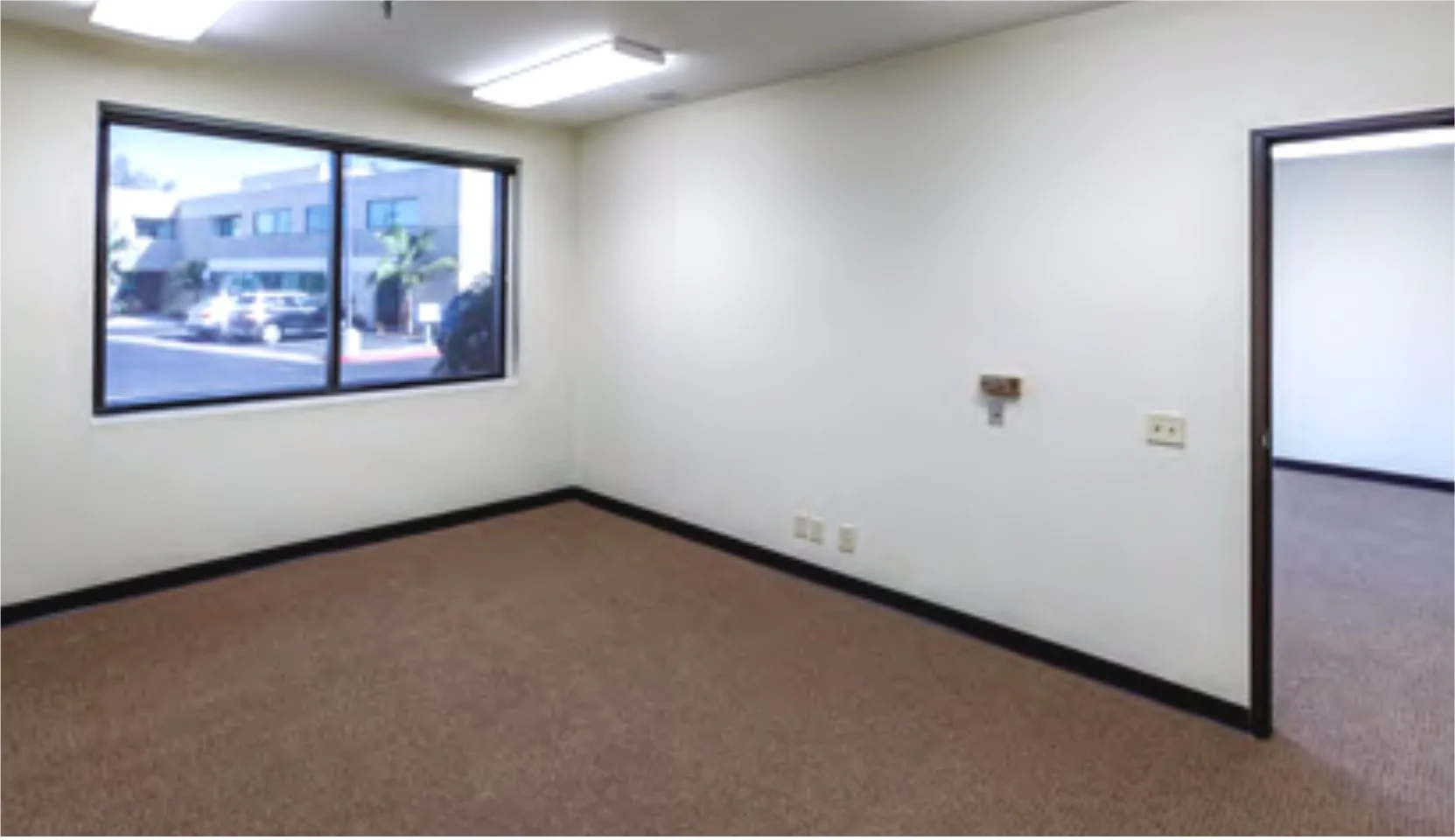 Office interior.jpg (Copy)