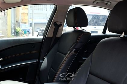 BMW 523i (E60) Leather Seats Original Design Black Carbon Fiber Trim