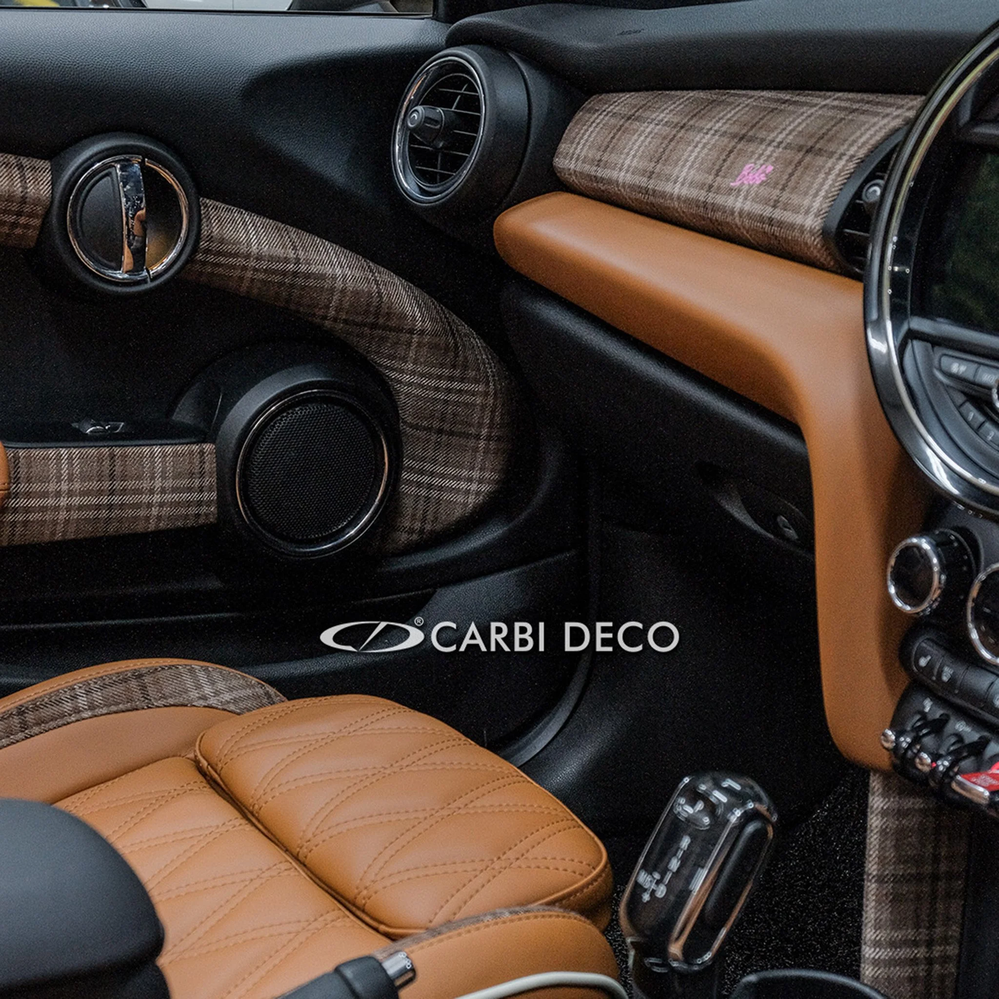 Mini Cooper Retro Vintage Custom Brown Interior (3).jpg