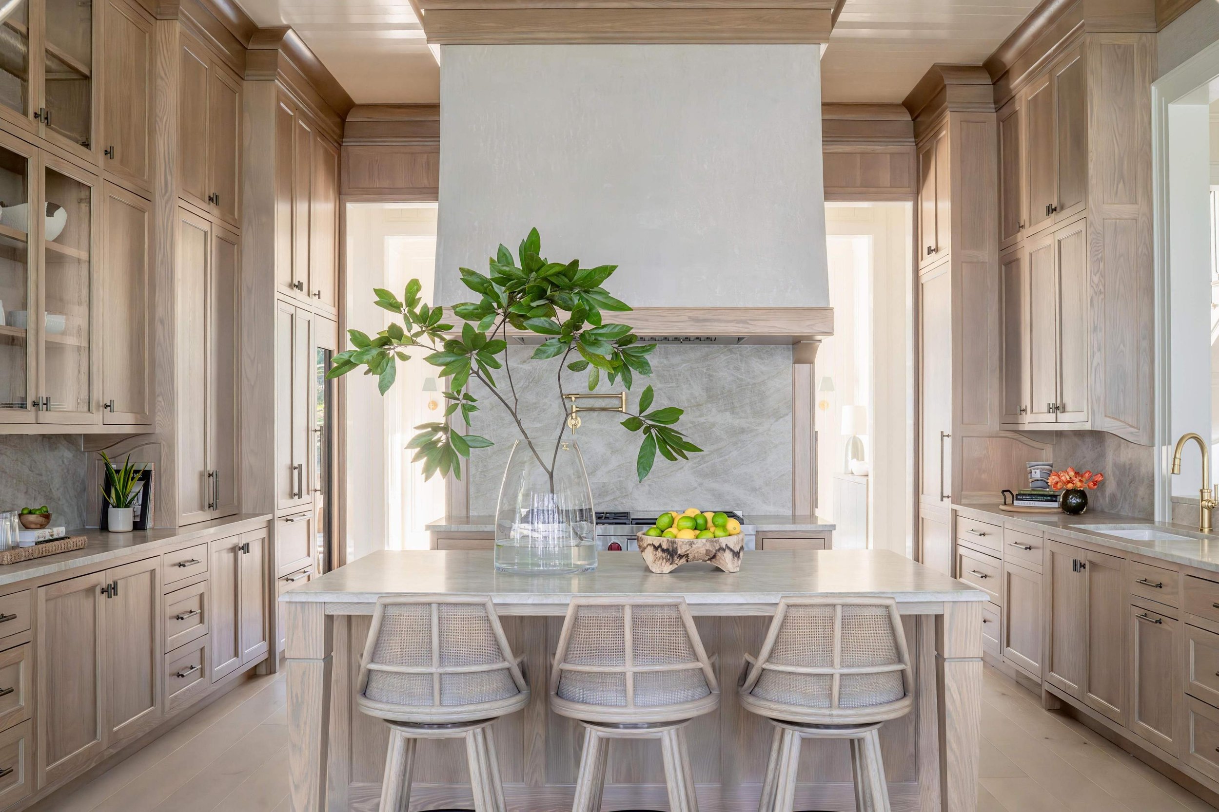 8 - Kitchen.JPG