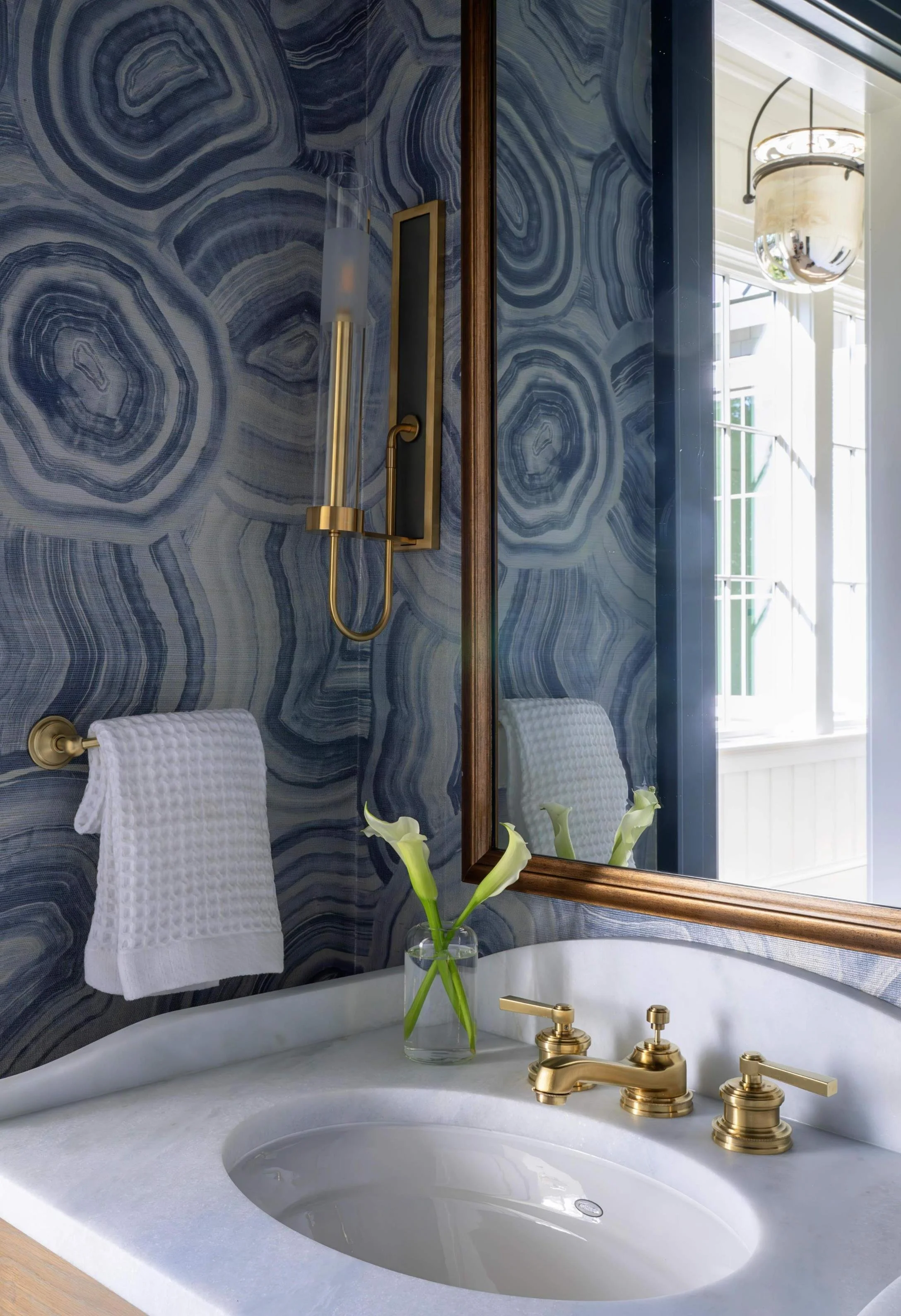 13 - Powder Room Vignette.JPG