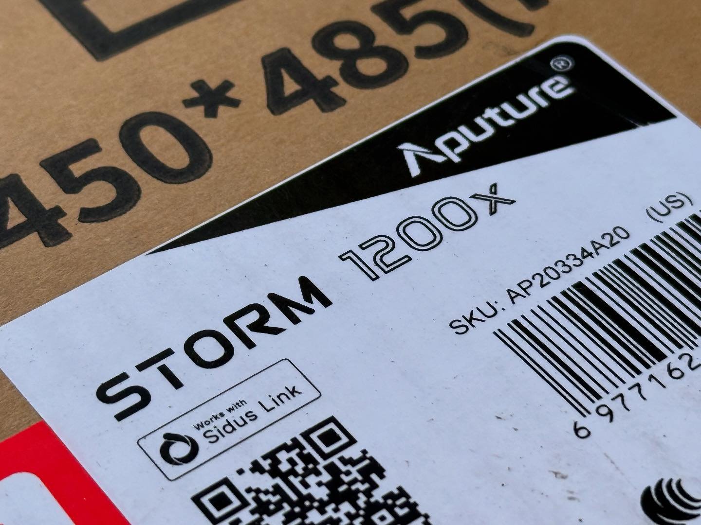 Just got it in. Testing it tonight. 

-
-
-
@aputure.lighting #aputurelighting #aputure #filmlighting #directorofphotography