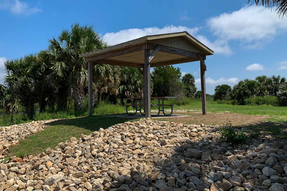 Levee Trail9.jpg