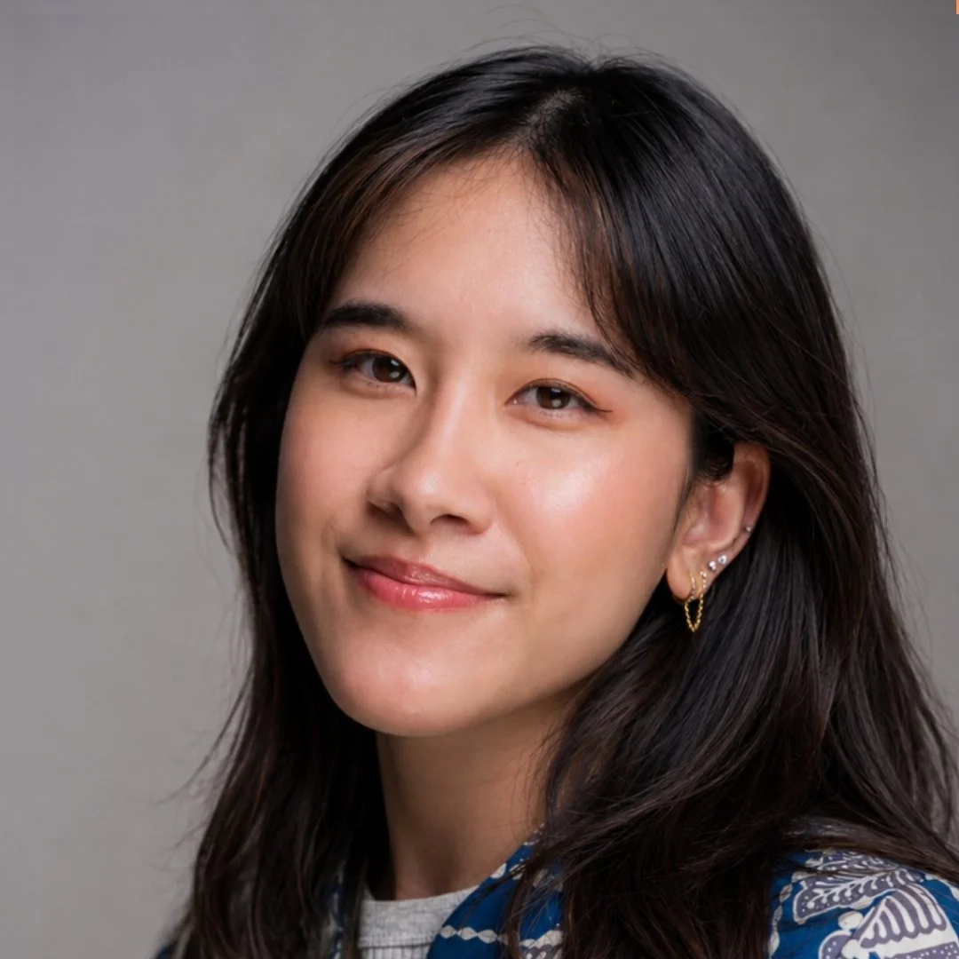 AURELLIA  HIMAWAN