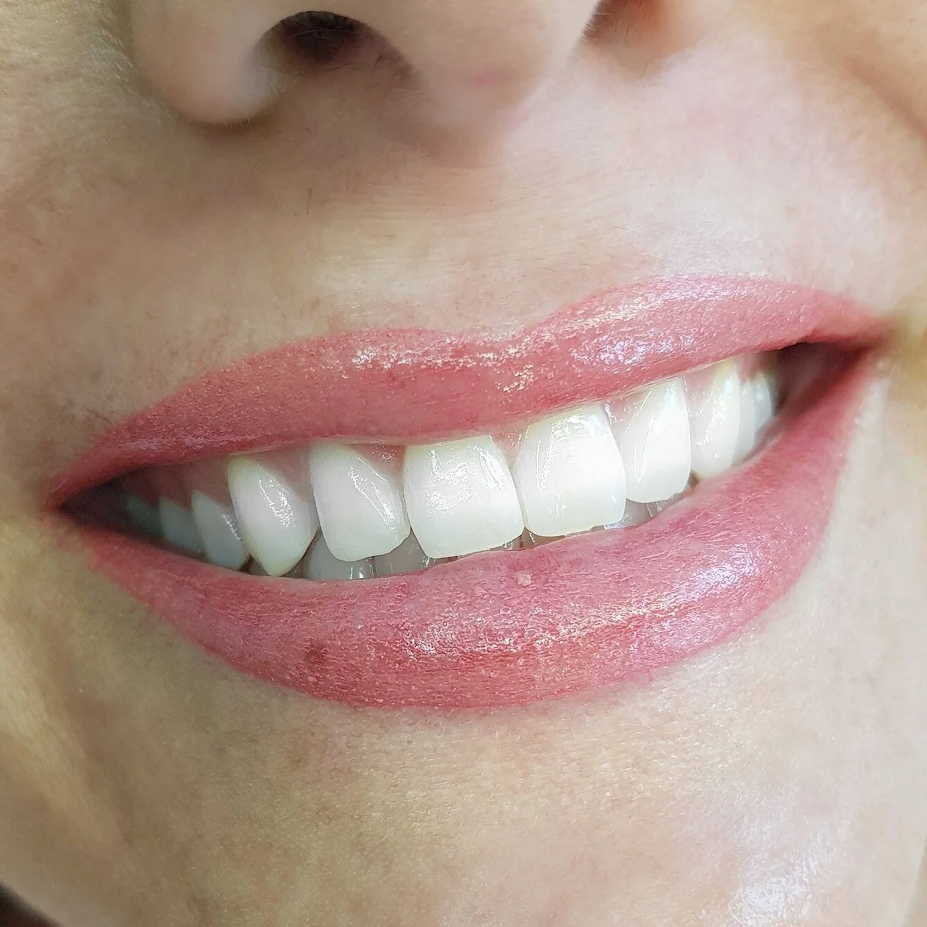 Lip blush contour and shade permanent makeup 6