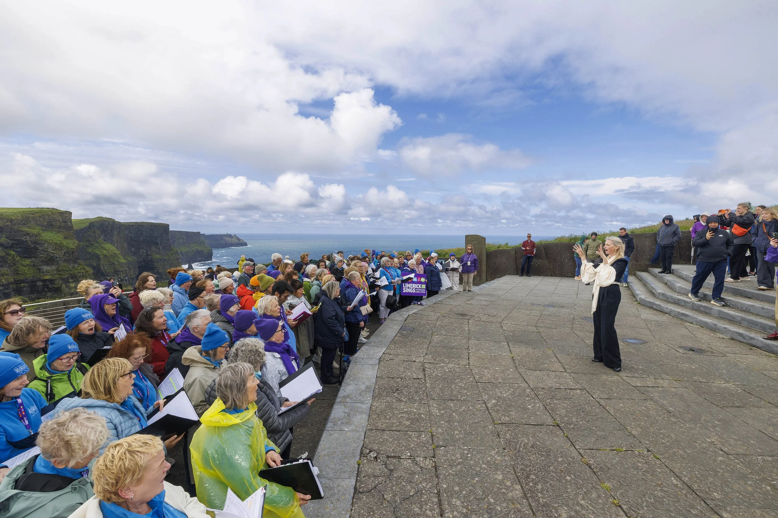 Cliffs Sings 3.jpg