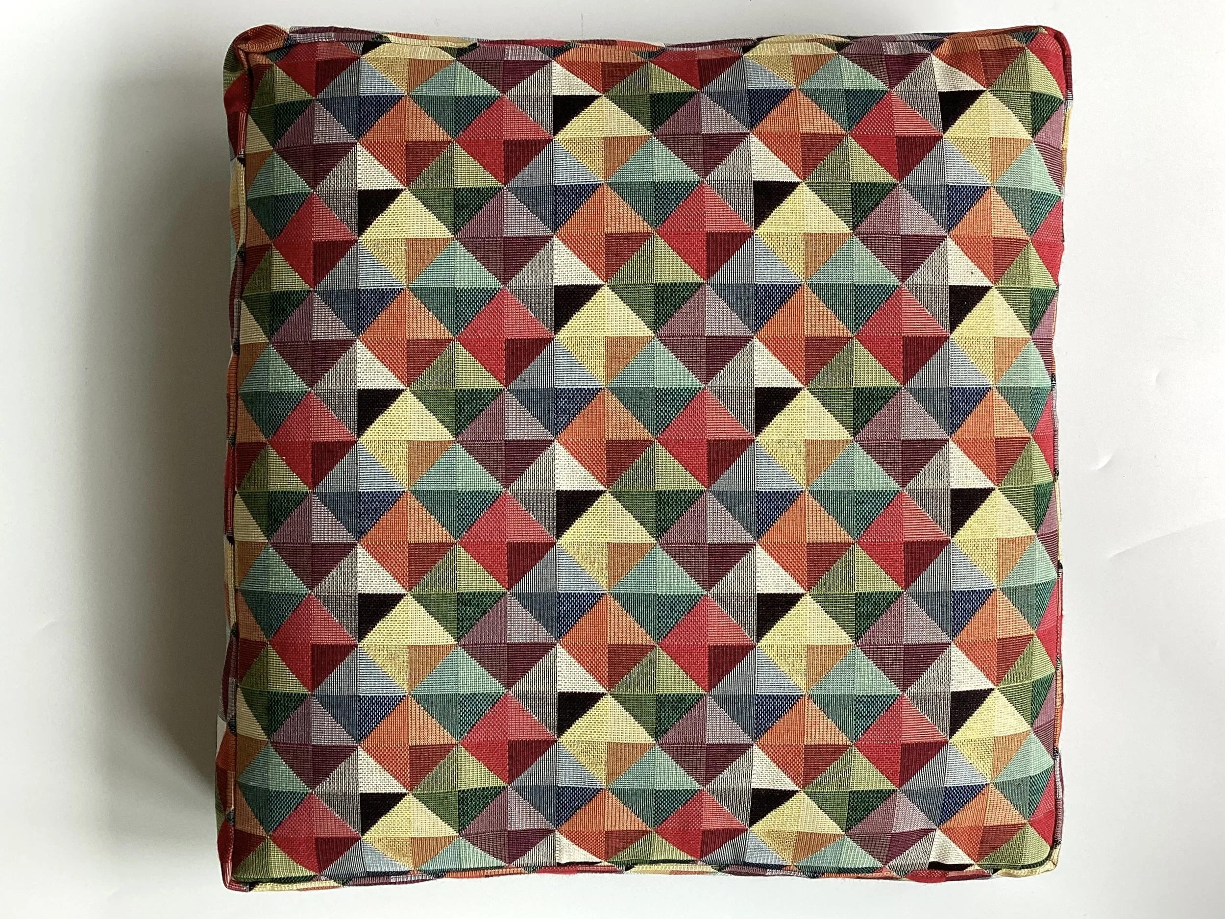 Sitzkissen (Bodenkissen) „Bauhaus Dreieck“