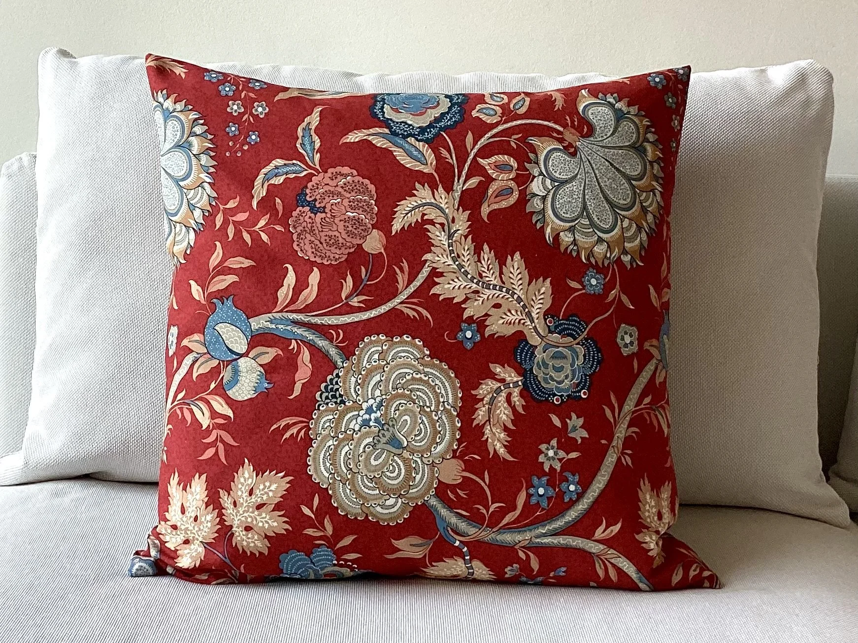 Toile de Jouy Fleurs Rouges Quadrat