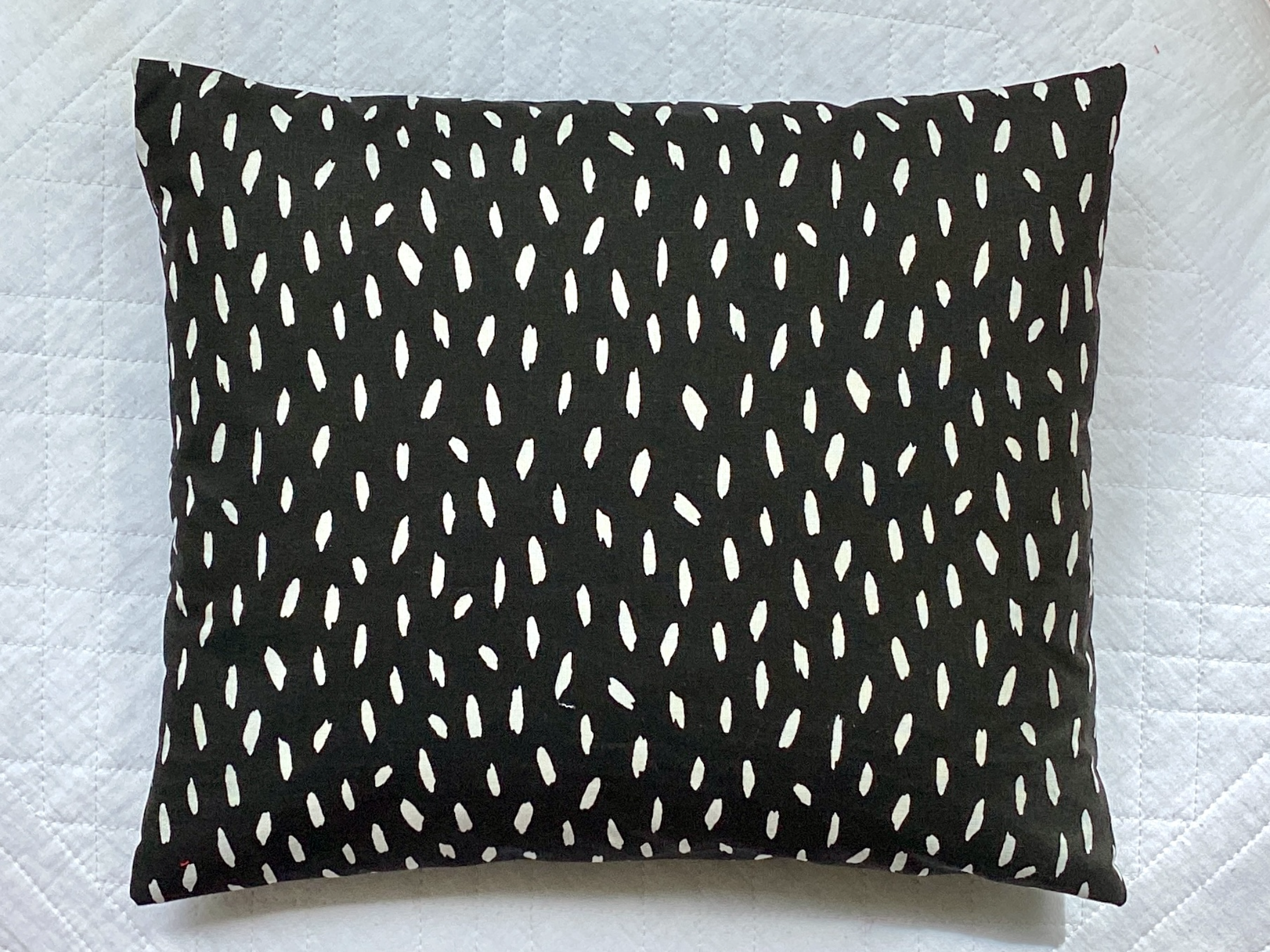 Reisekissen „Strichweise“ – 30 x 25 cm