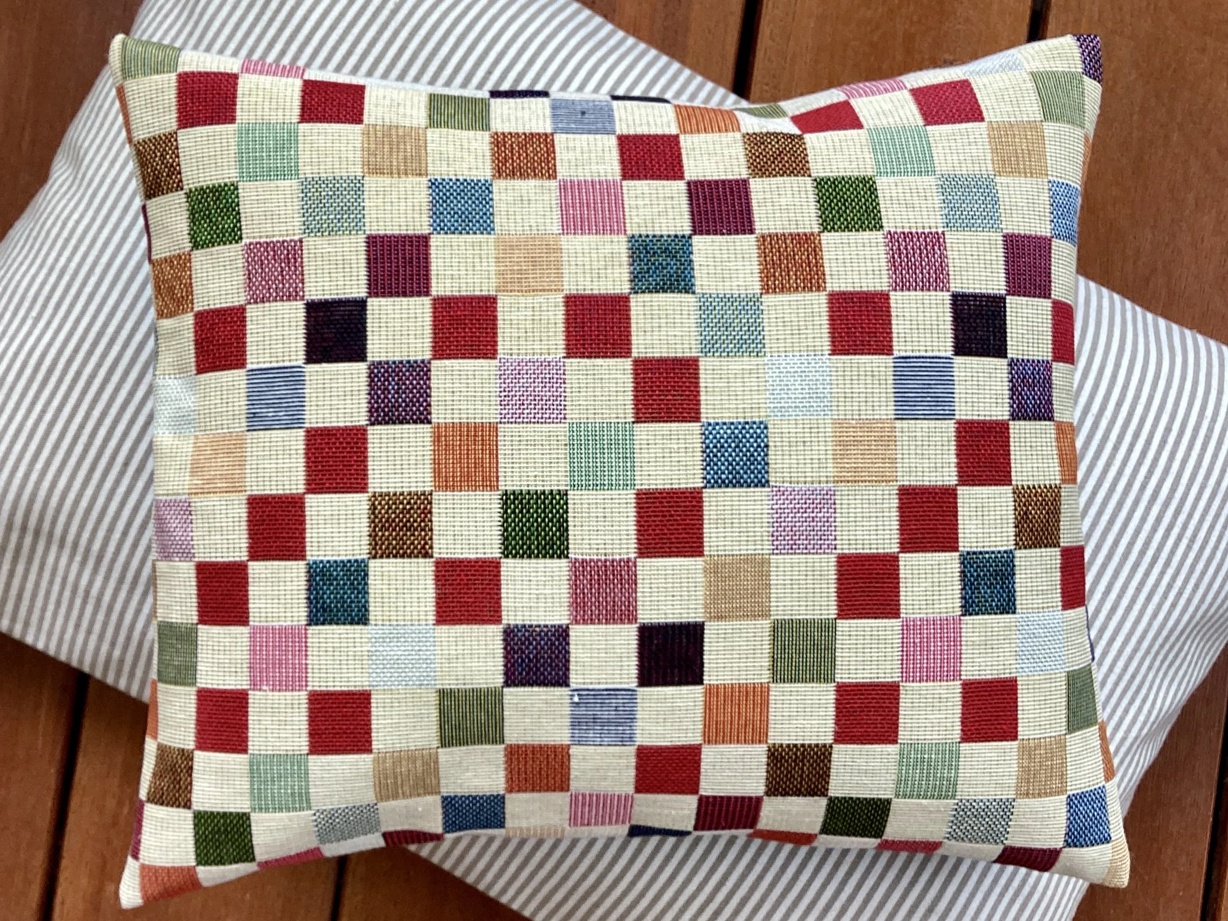 Reisekissen Gobelin "Bauhaus Kästchen Groß" – 30 x 25 cm