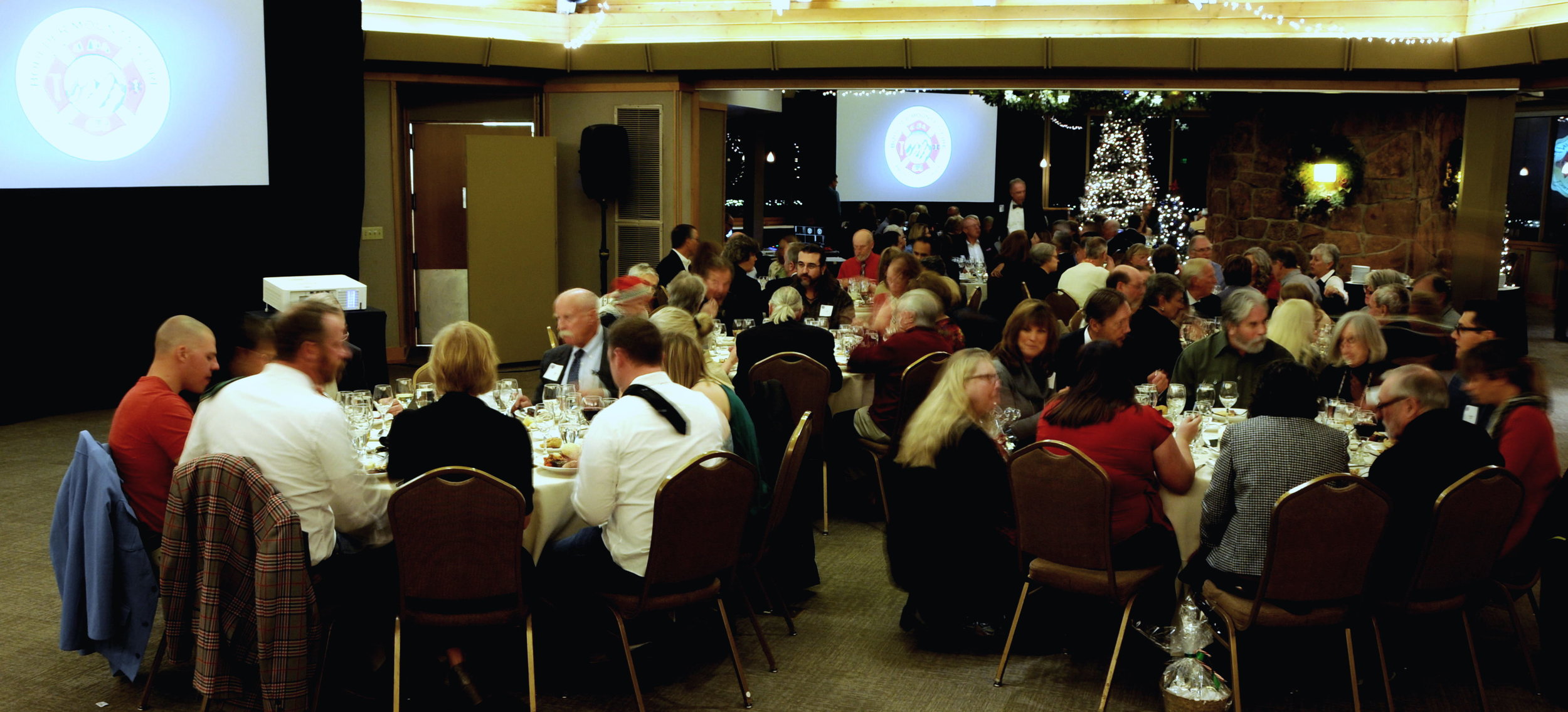 2018CelebDinner2.jpg