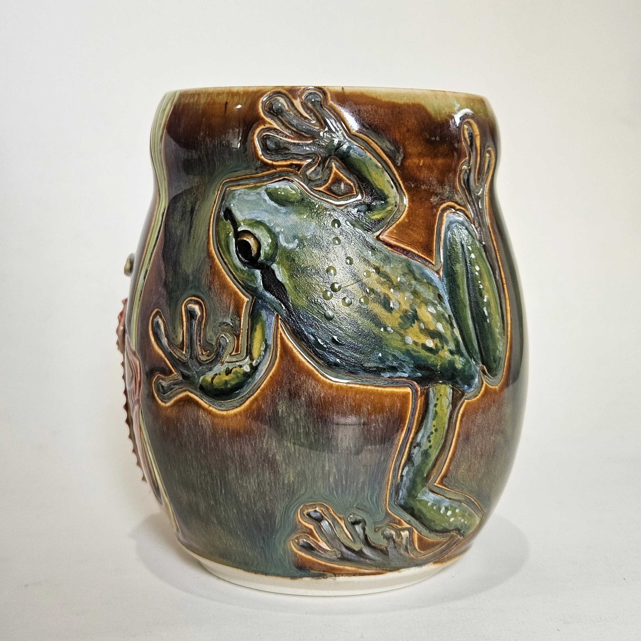 12. Green Tree Frog mug