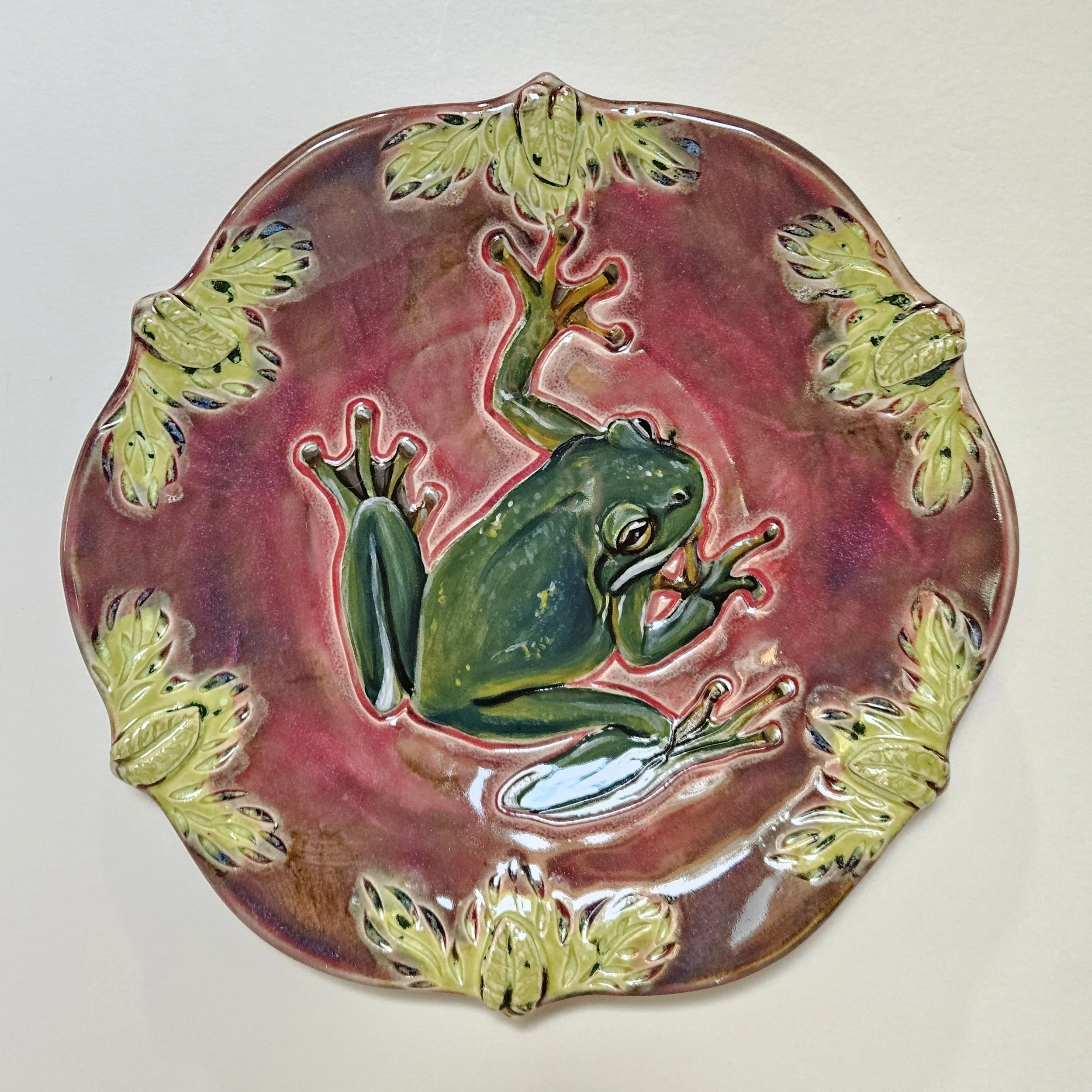 20. Green Tree Frog plate