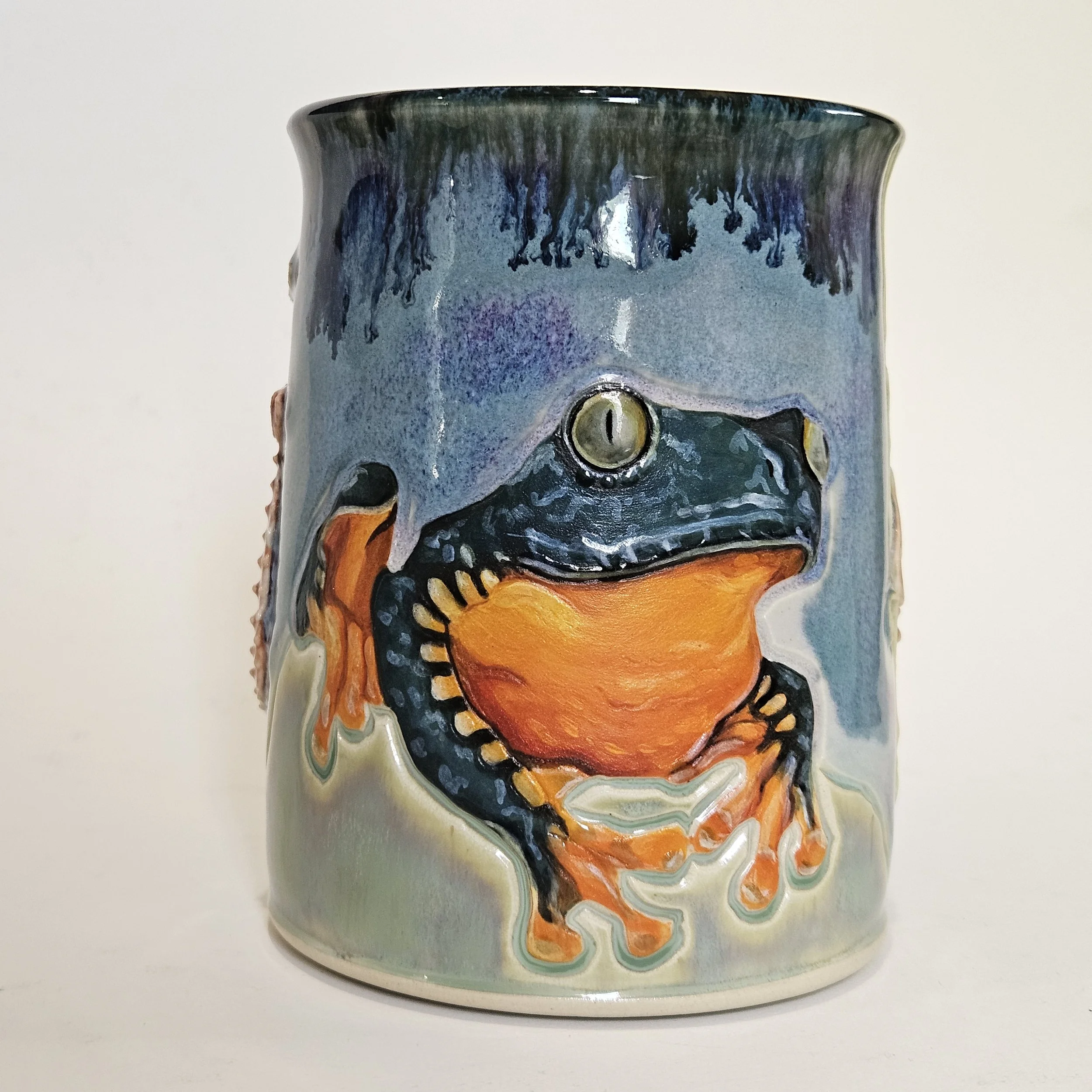 10. Tree Frog mug