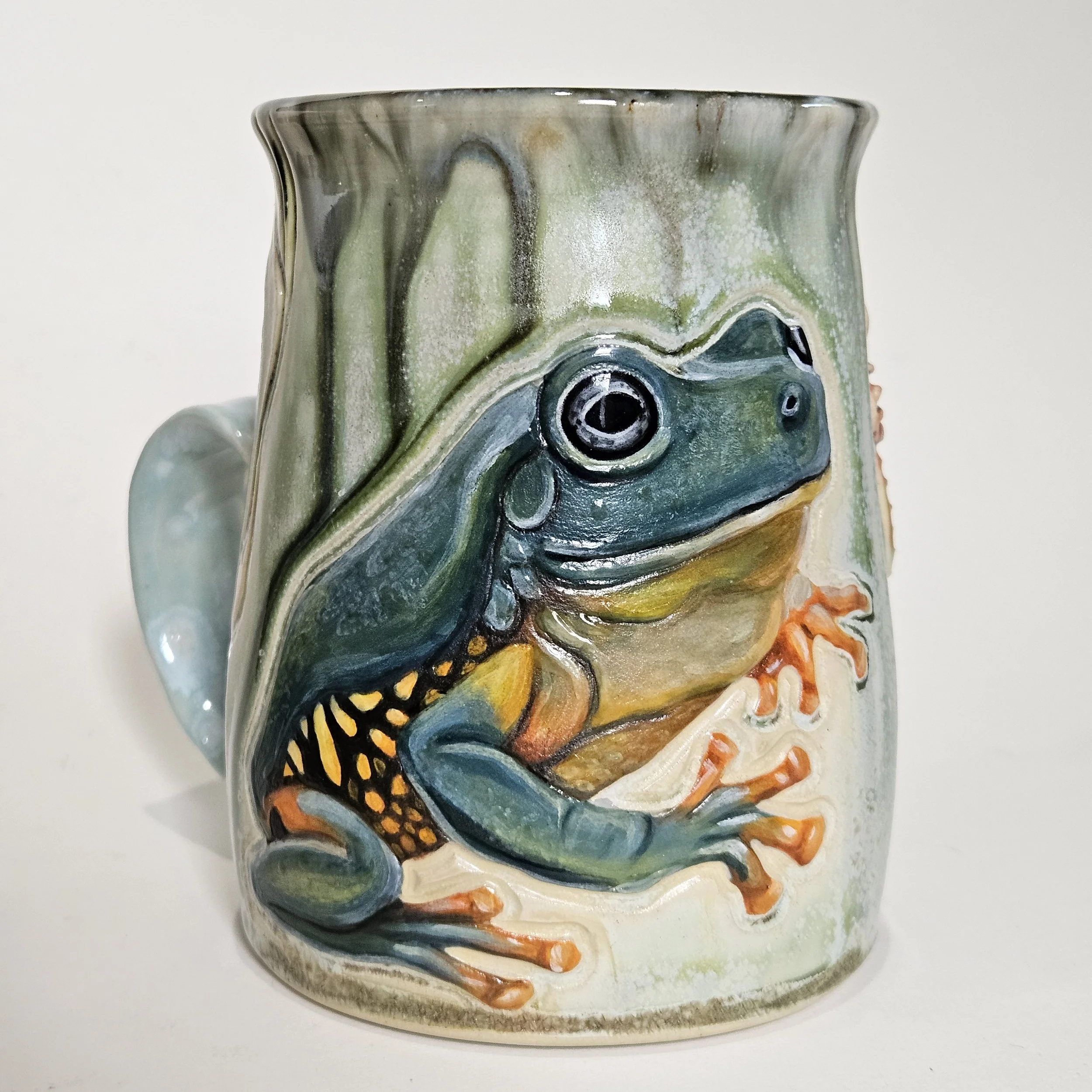 16. Tree Frog mug