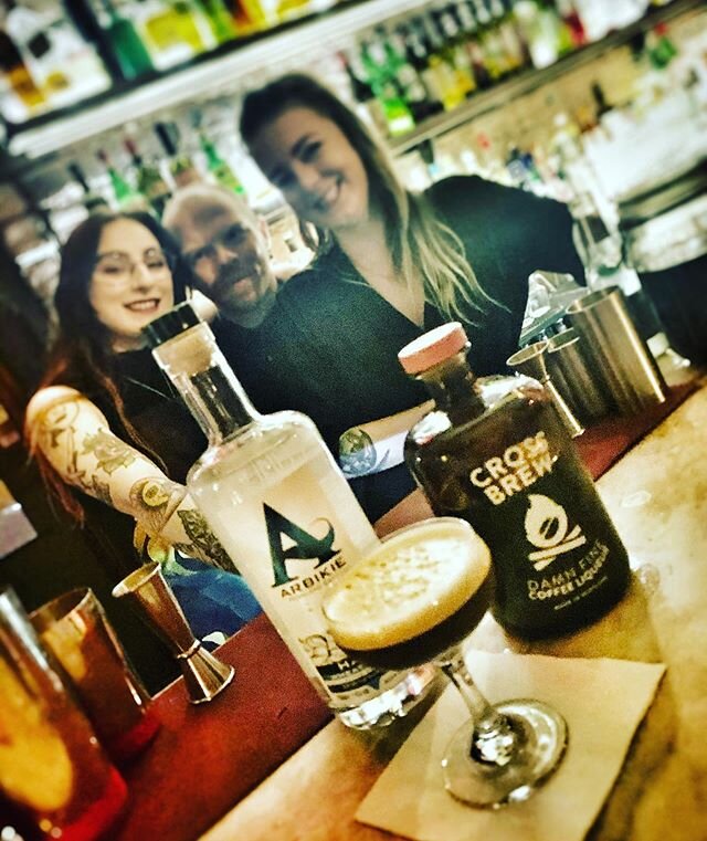 Centralbelt exchange on the go; the @cross_brew is flowing; the wax is spinning and Scotland is awesome. .
.
#KCandLLC #homegrown #coffee  #ibelongtoglasgow