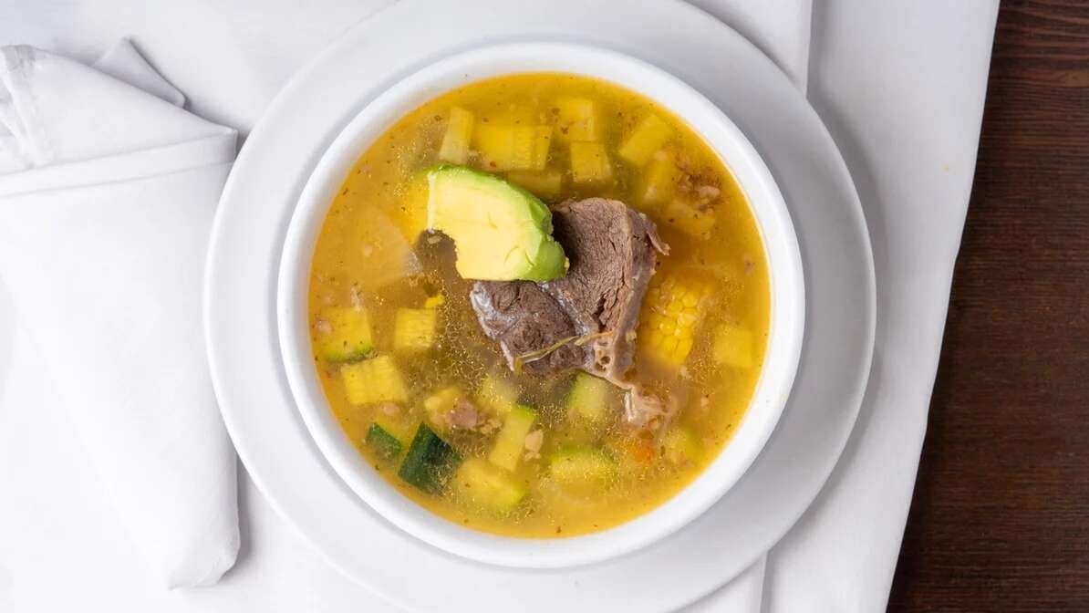 CALDO DE REZ